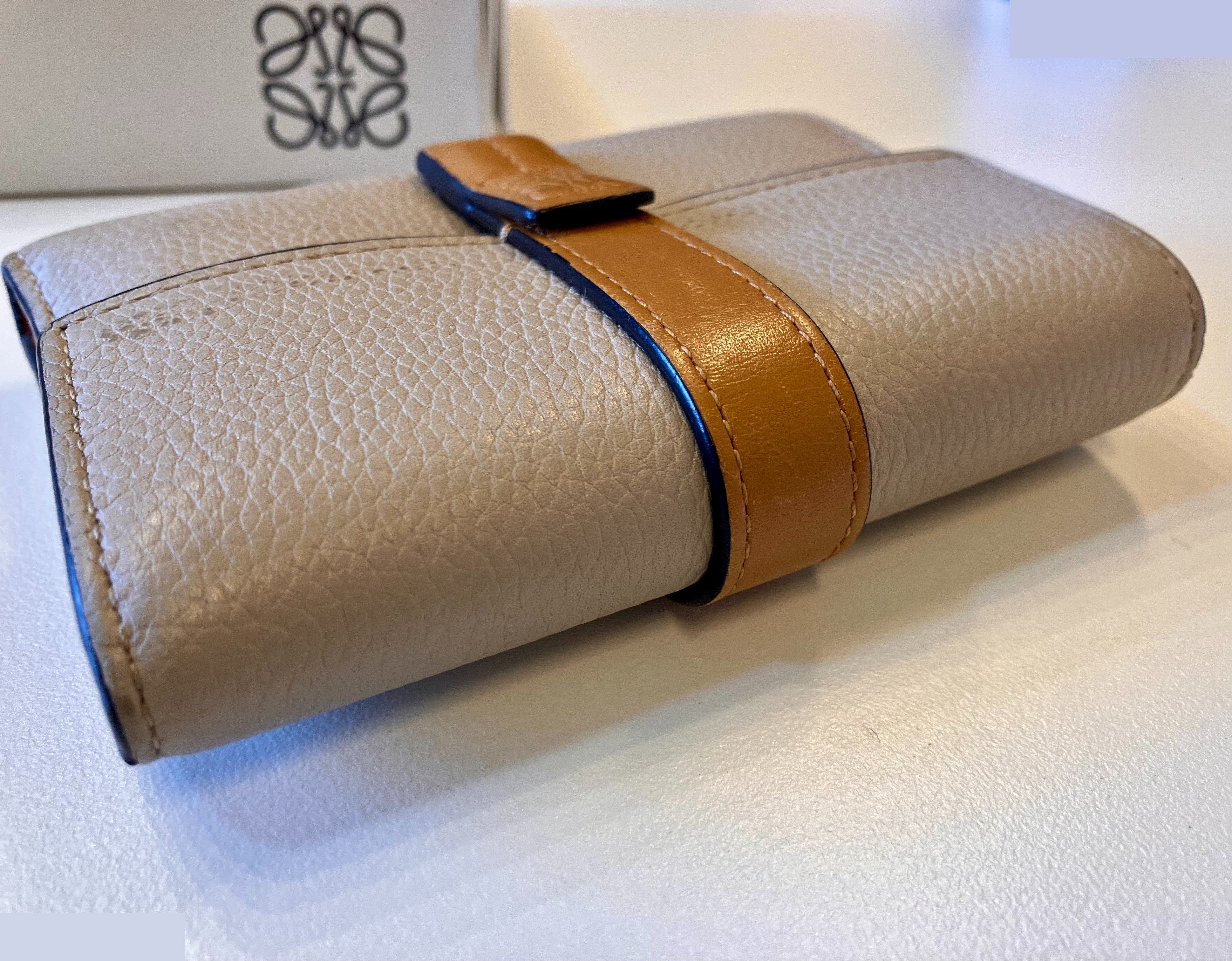 Other lines: Bags and Wallets — view 3