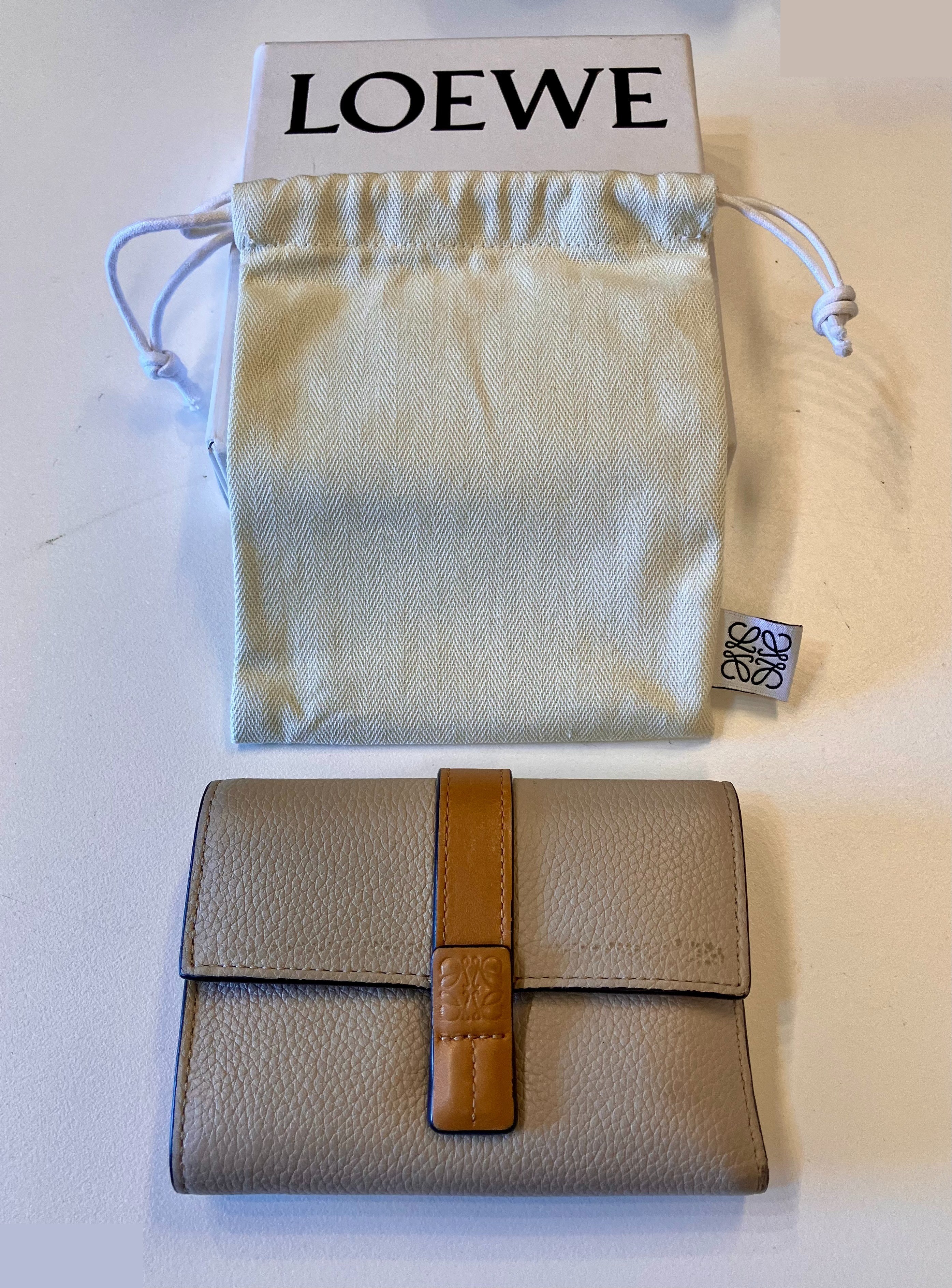 Other lines: Bags and Wallets — view 6