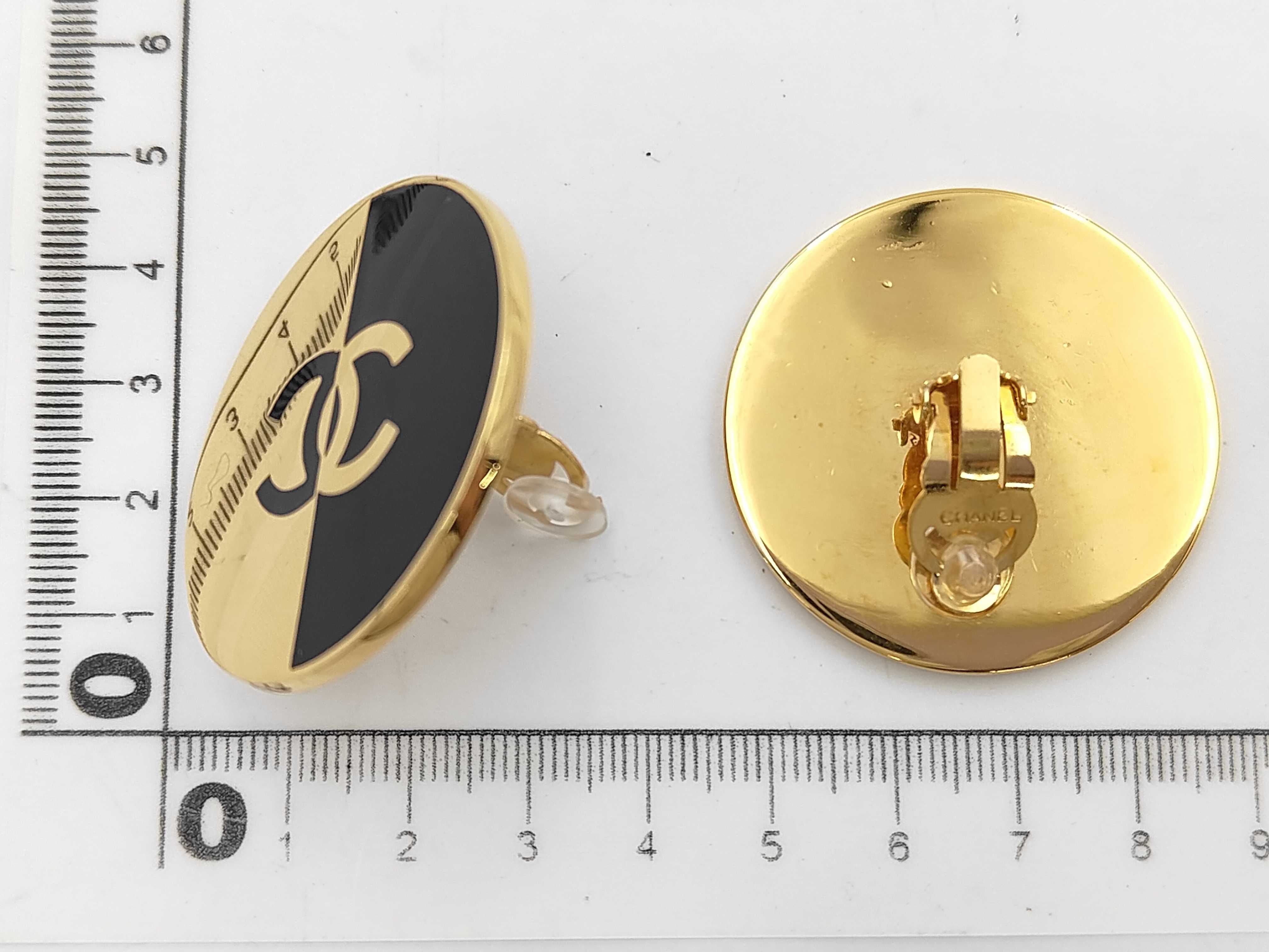 Coco Mark Round Earrings, Black x Gold Earrings — view 6