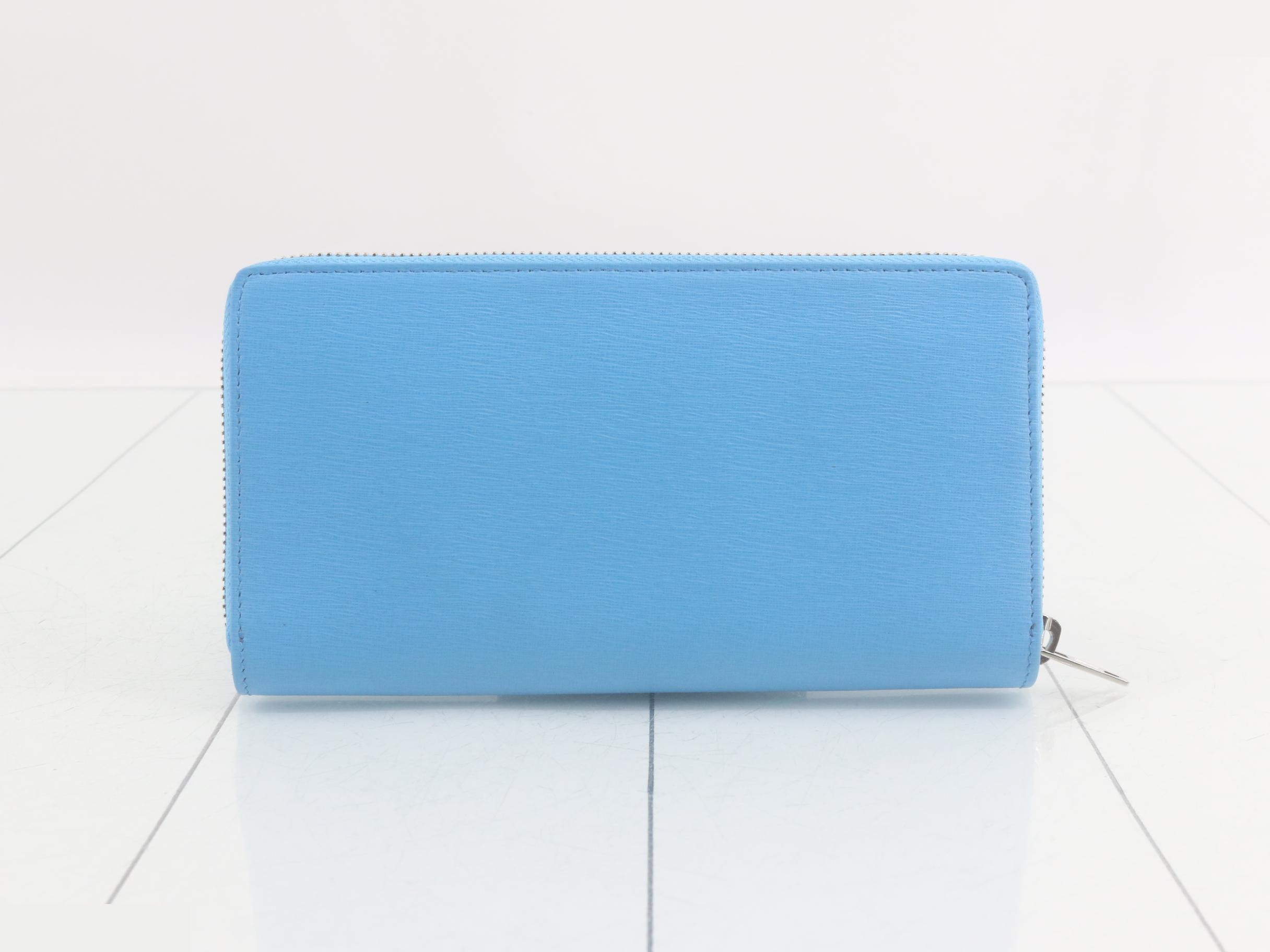 Essential long wallet, unused, stored item, light blue. — view 2