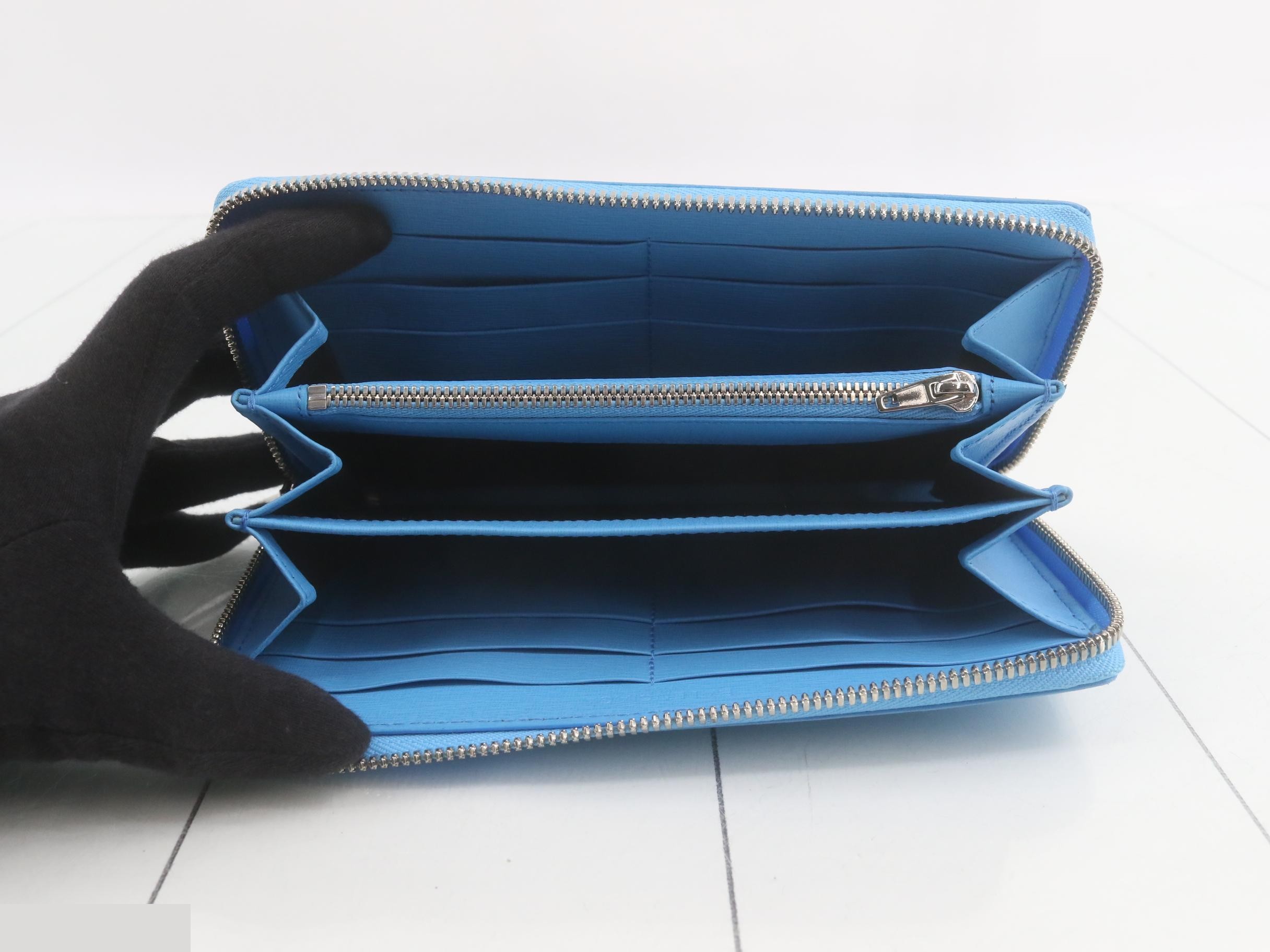 Essential long wallet, unused, stored item, light blue. — view 4