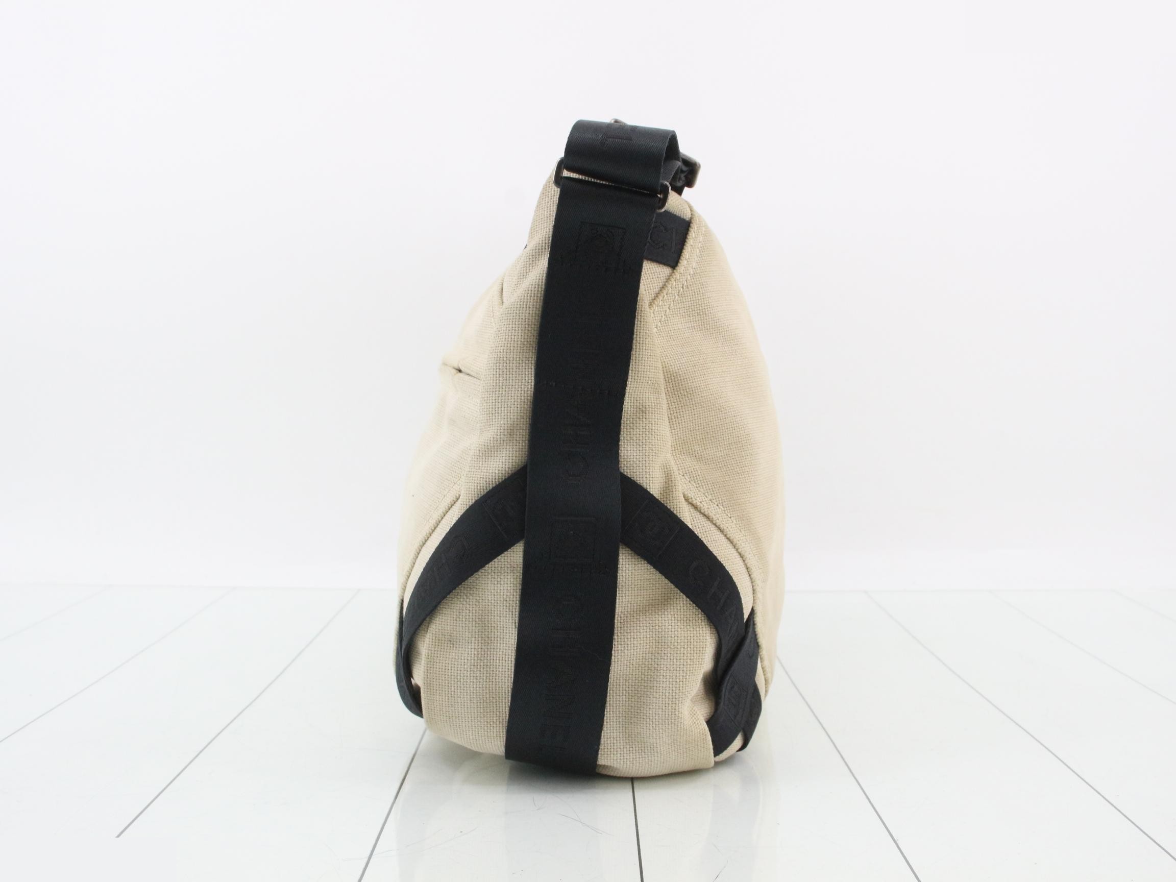Sports line shoulder bag — view 3