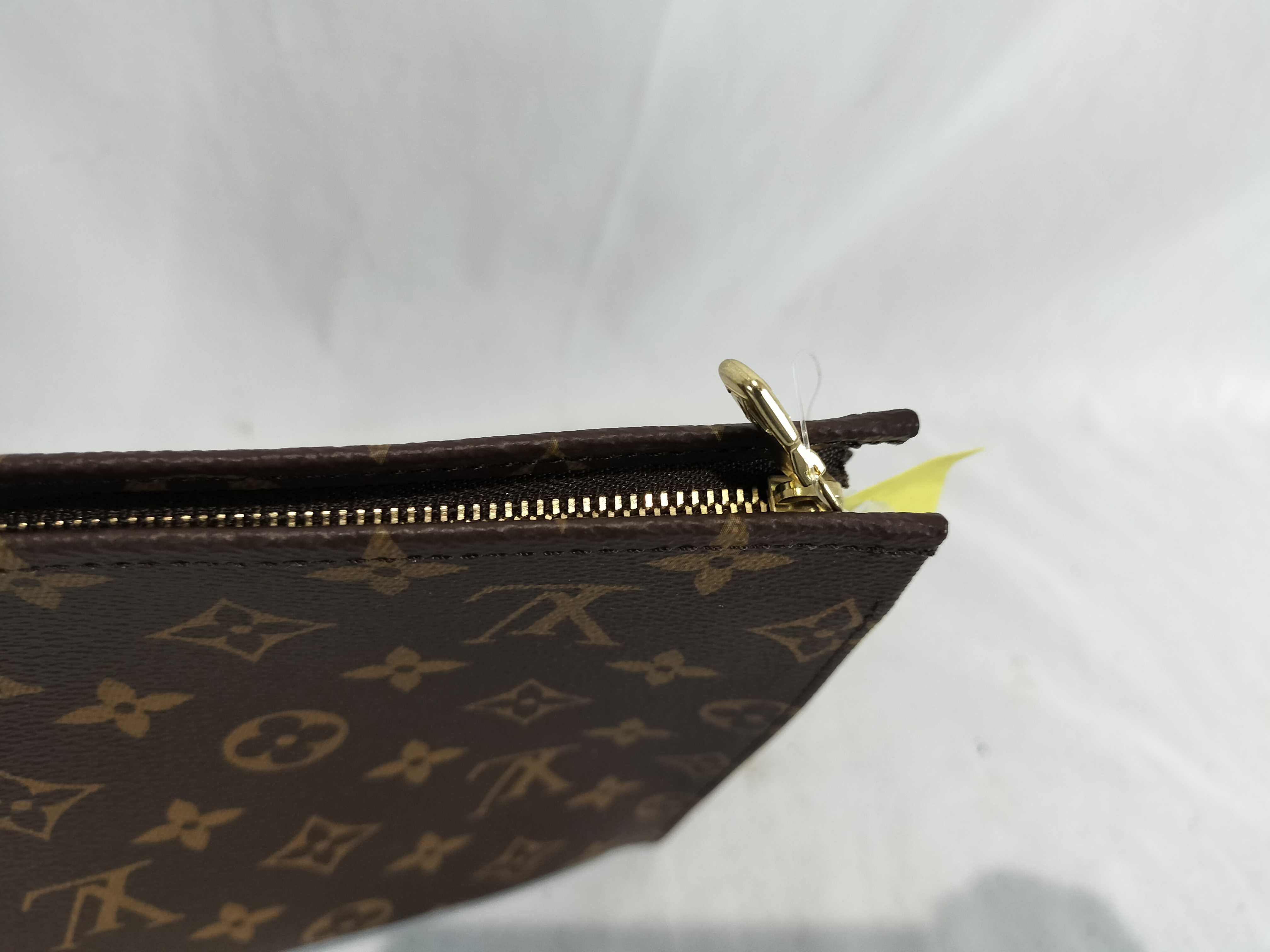 Monogram Pochette Toilette 26 M47542 Pouch — view 5