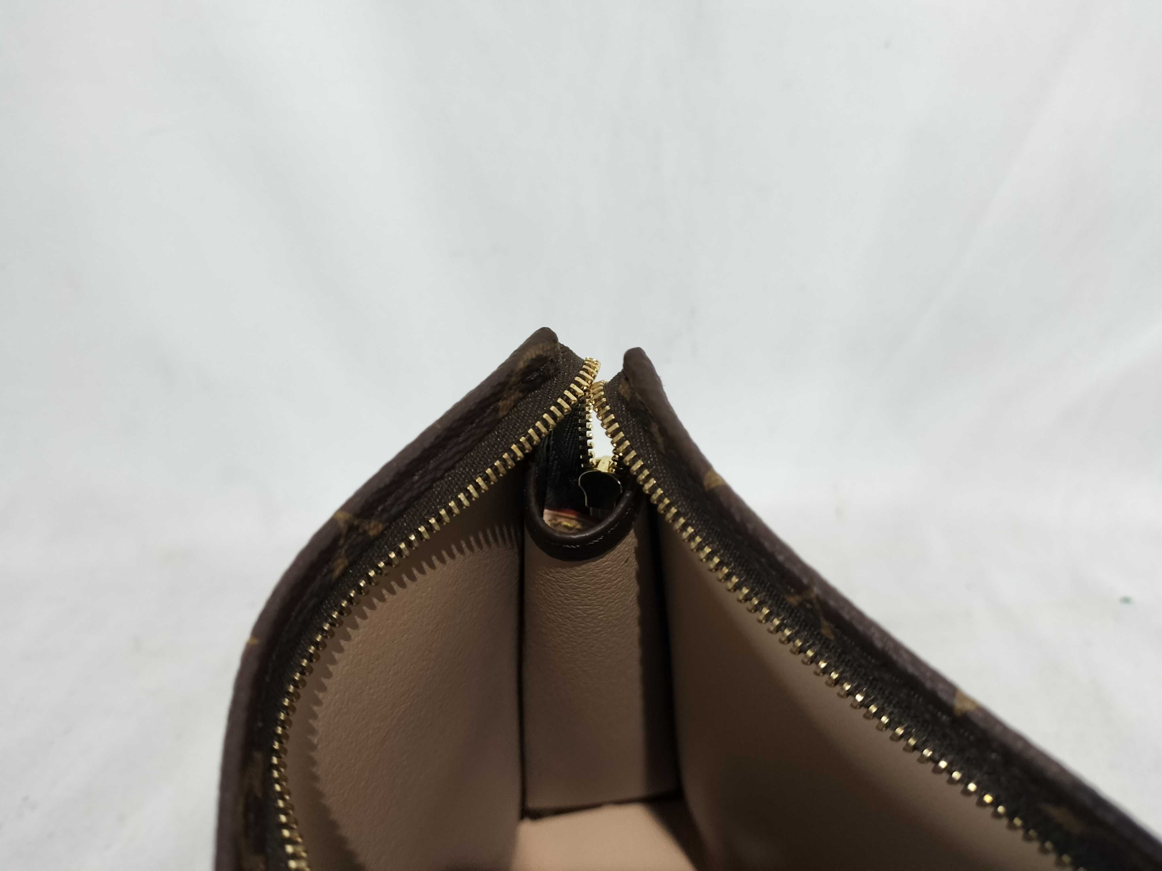 Monogram Pochette Toilette 26 M47542 Pouch — view 7