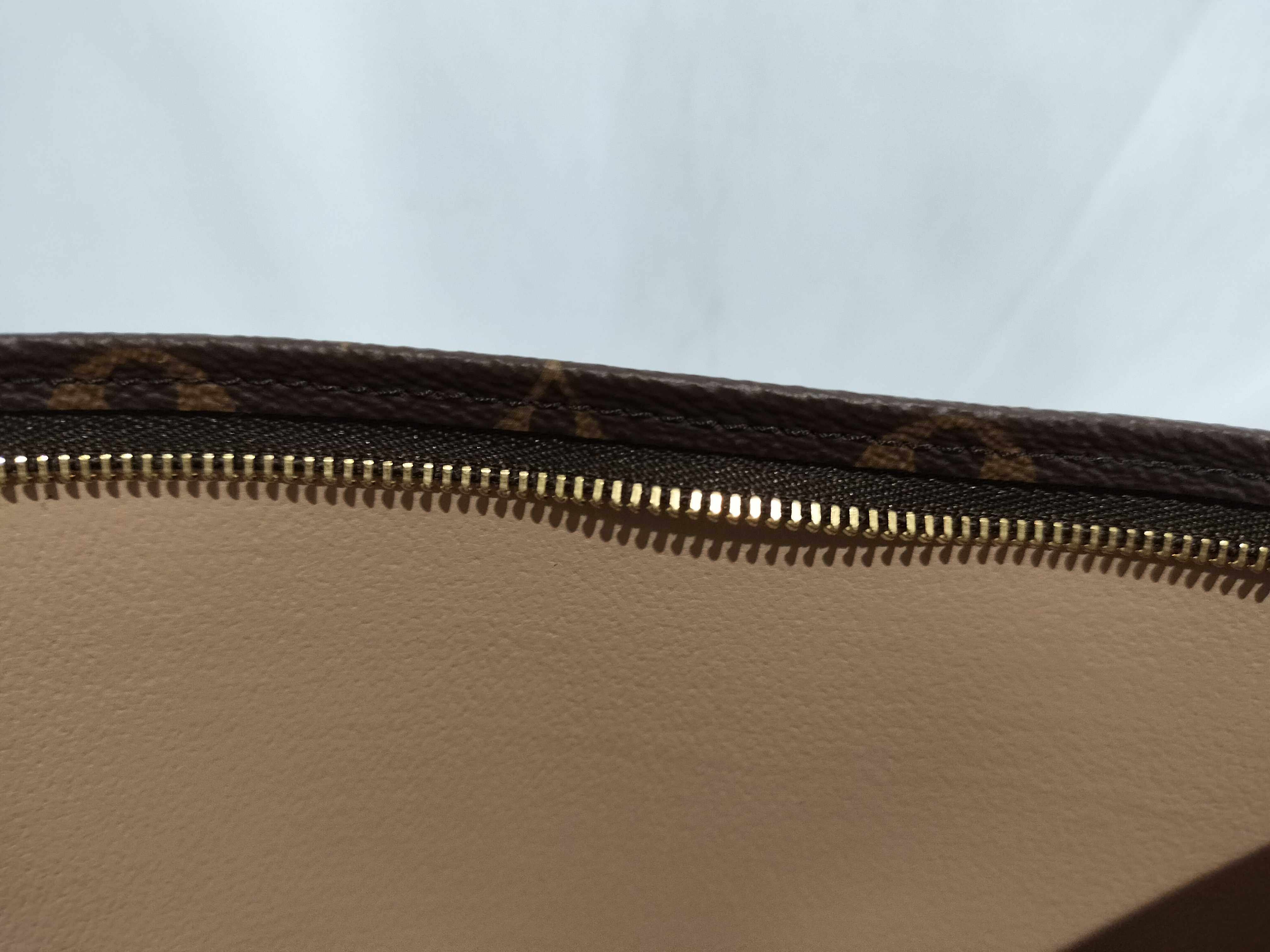 Monogram Pochette Toilette 26 M47542 Pouch — view 8