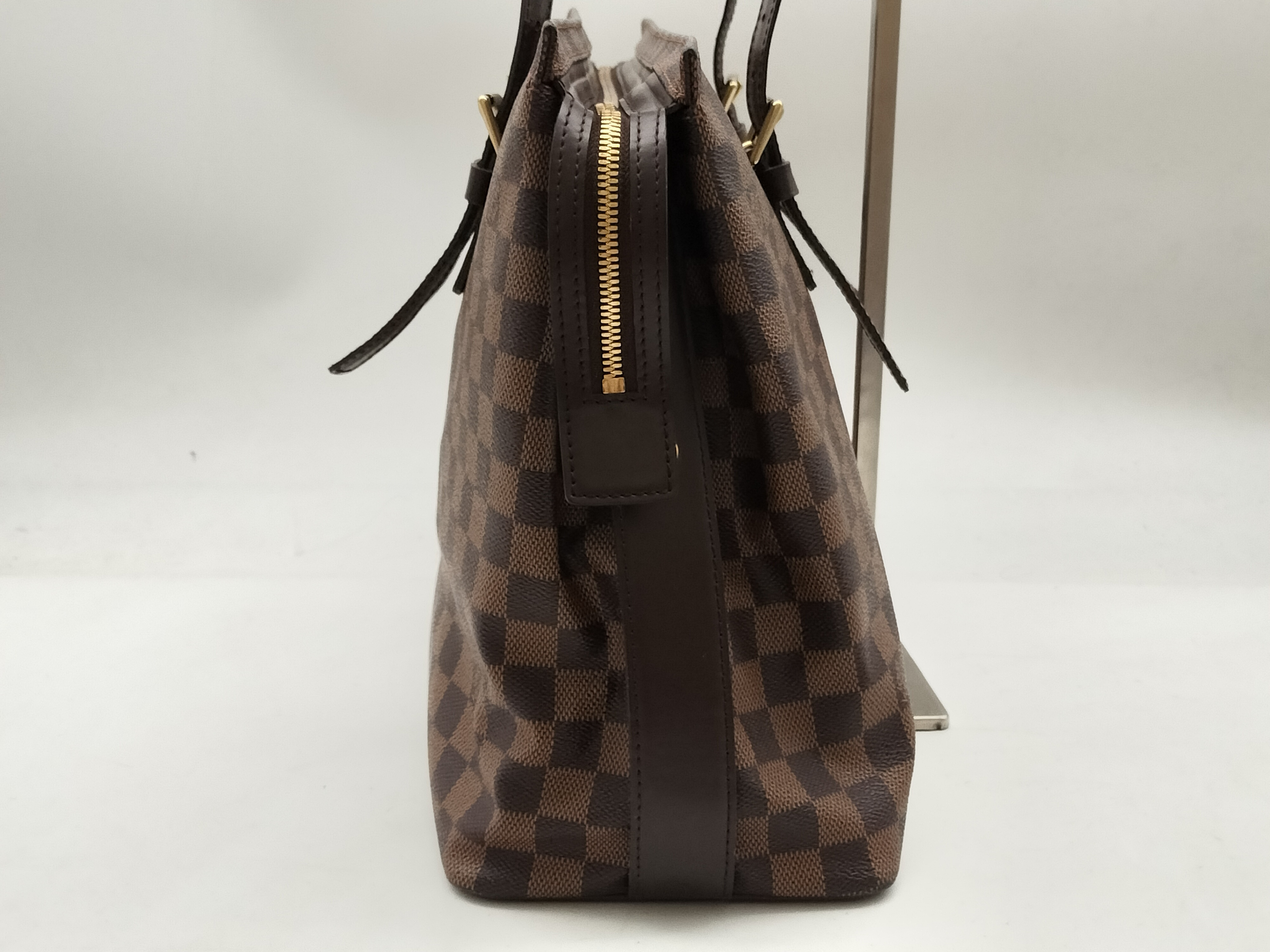 Damier Chelsea N51119 Shoulder Bag — view 3