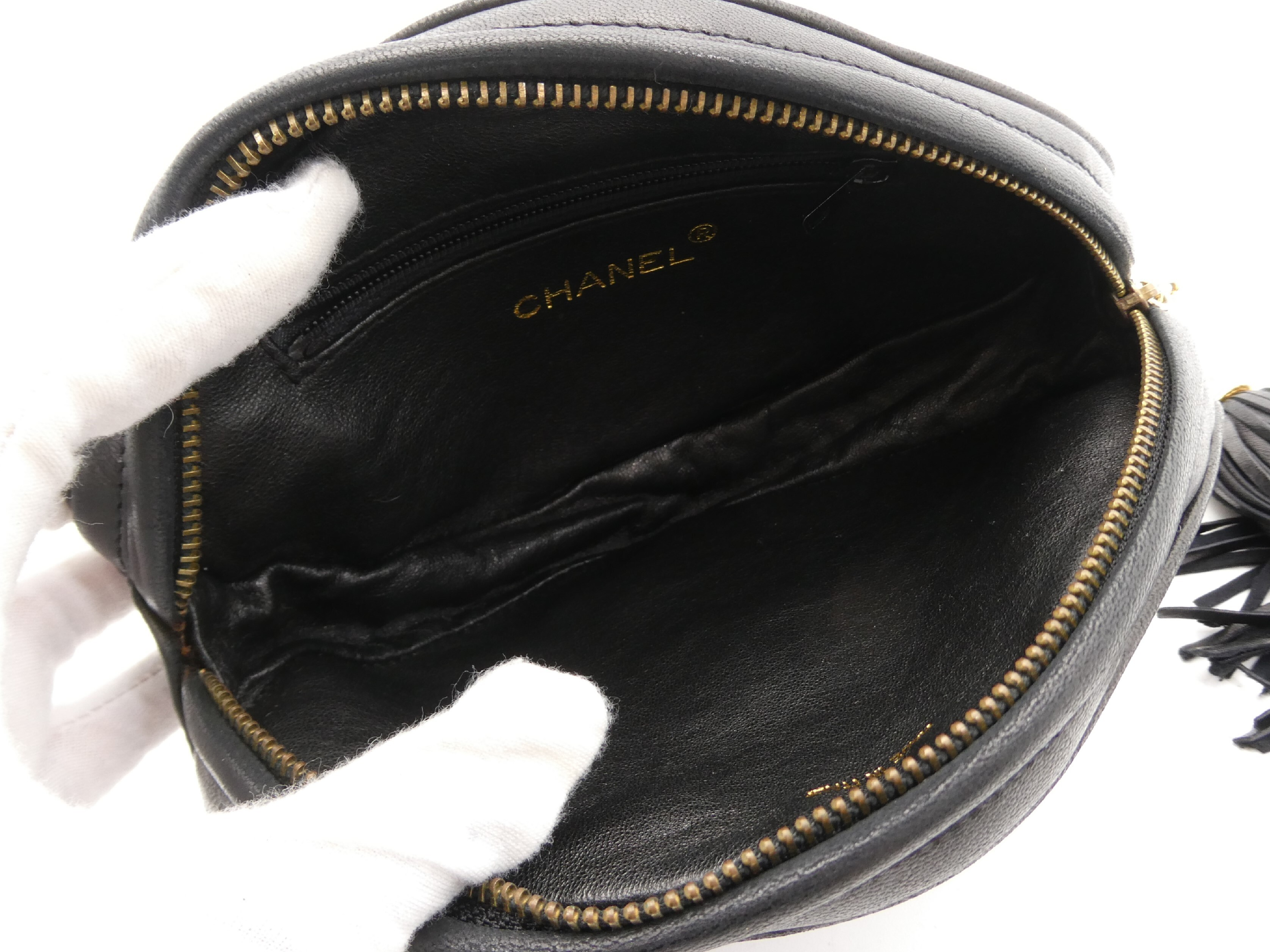 Matelassé Coco Mark Fringe Pouch — view 7