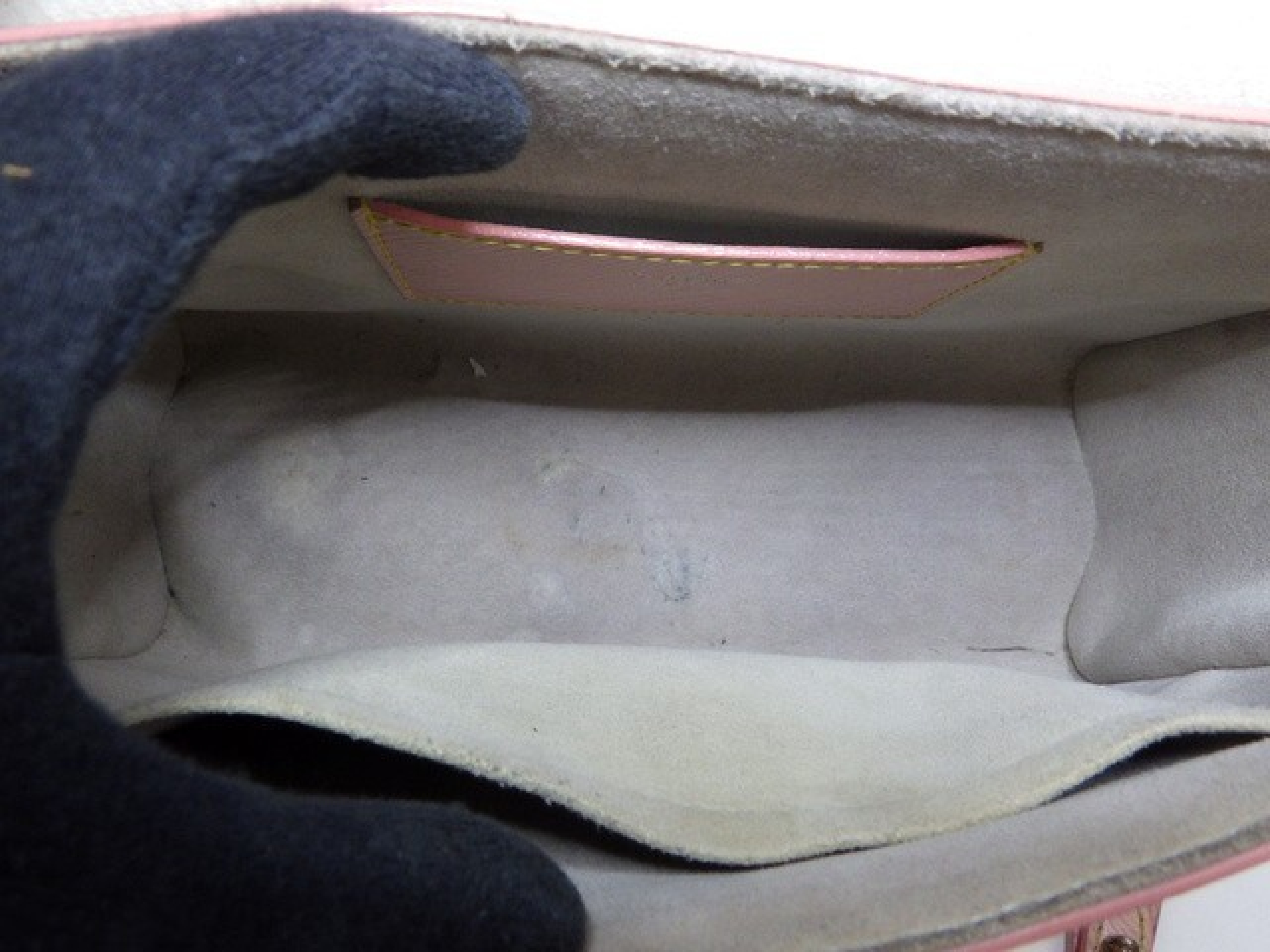 Epi Twist FL0146 Shoulder Bag — view 7