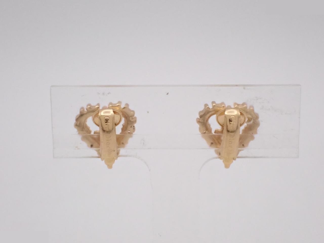 gold — view 2