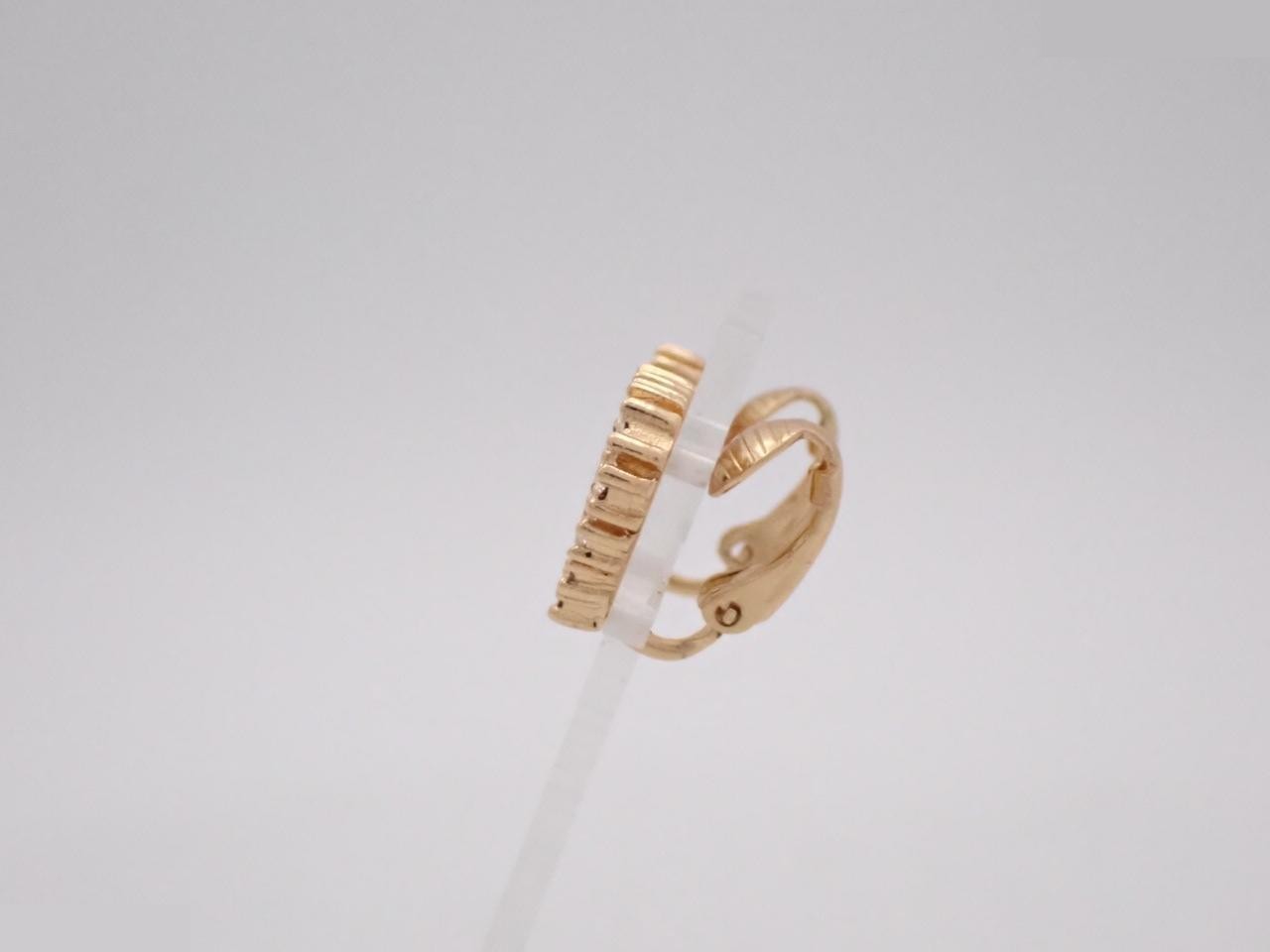 gold — view 3