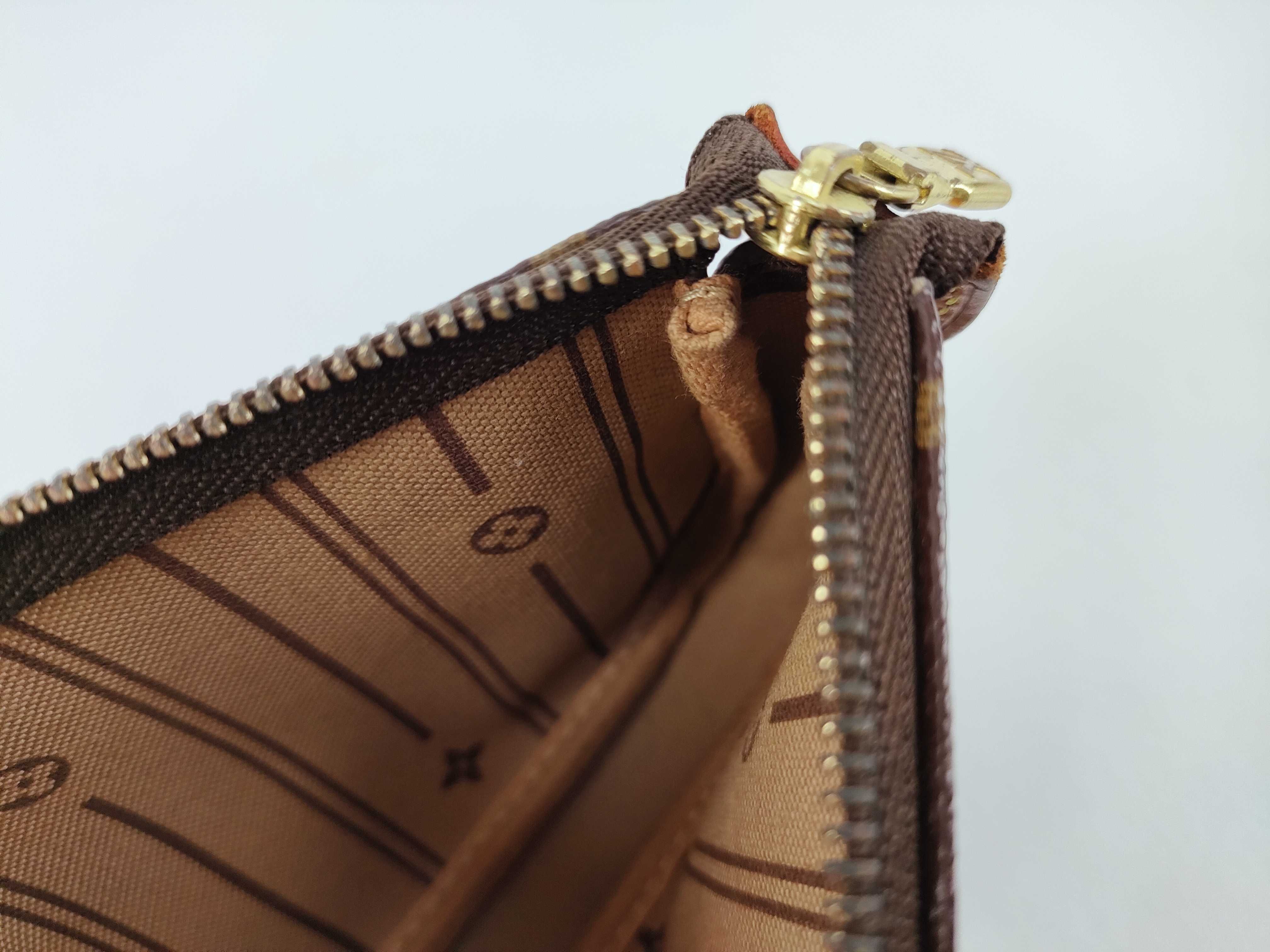 Monogram Louis Vuitton Monogram Mini Pochette Accessory M60153 Pouch — view 10