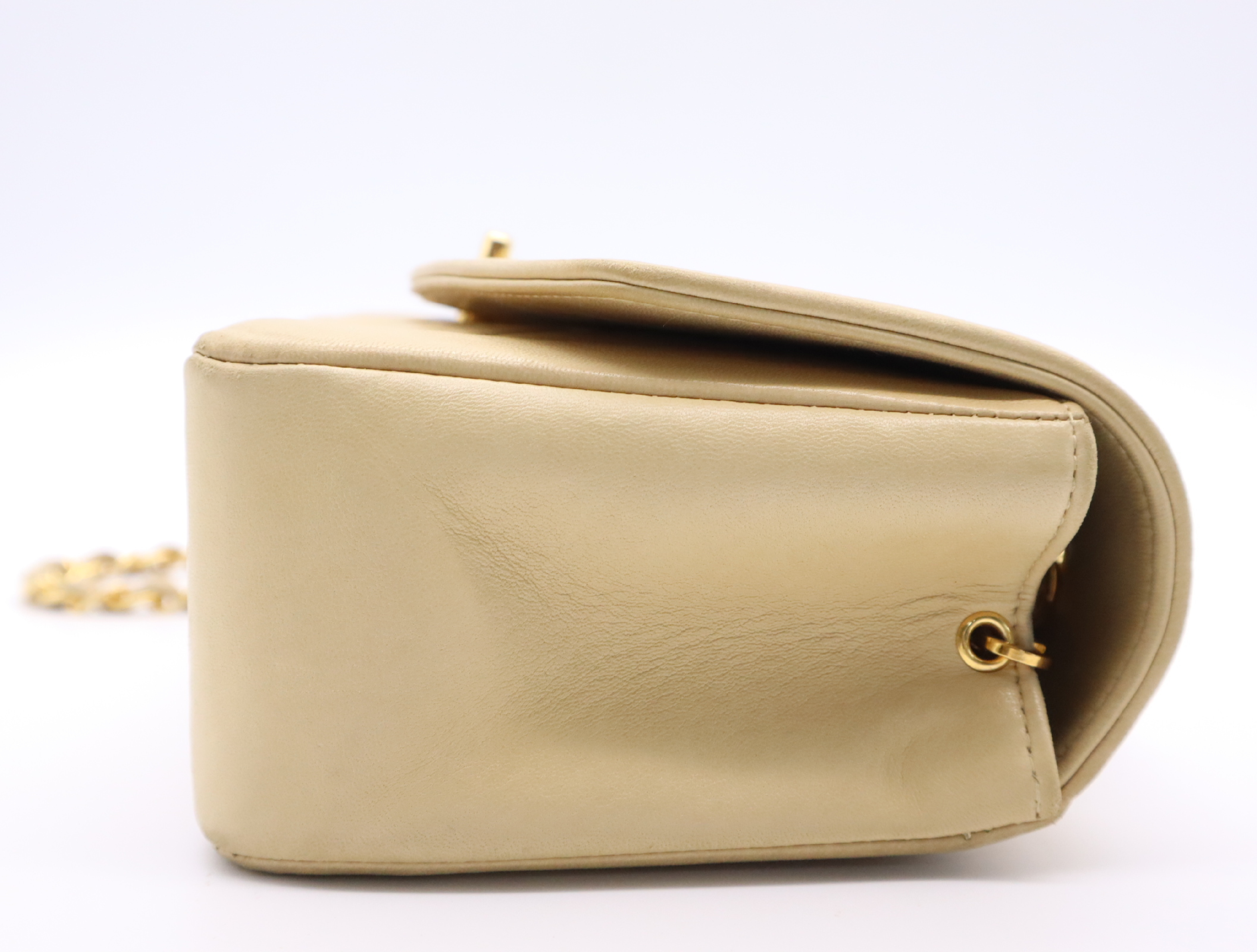 Lambskin Matelassé Diana 22 Small Flap Small Chain Gold Hardware Beige Shoulder Bag with Box — view 5