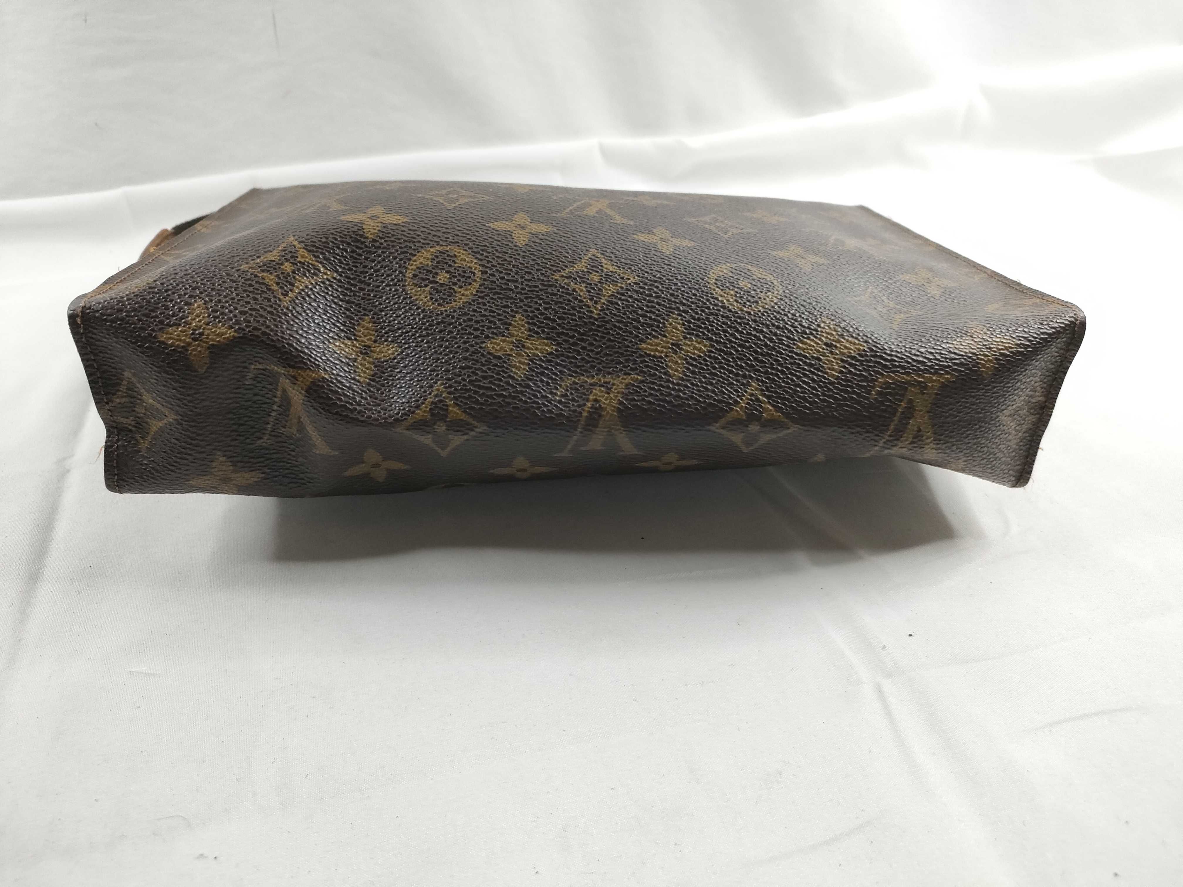 Monogram LV Pochette Toilette 25 M47542 Second Bag — view 4