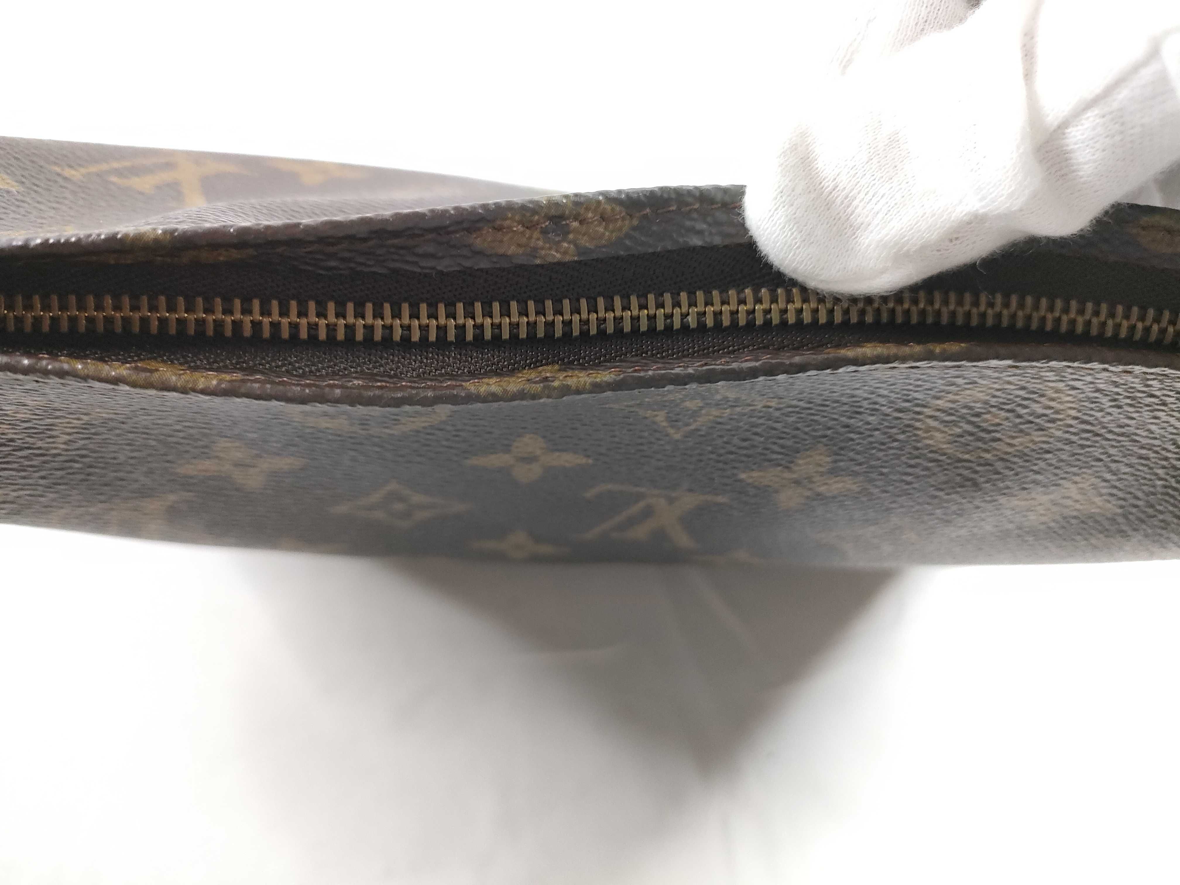 Monogram LV Pochette Toilette 25 M47542 Second Bag — view 6