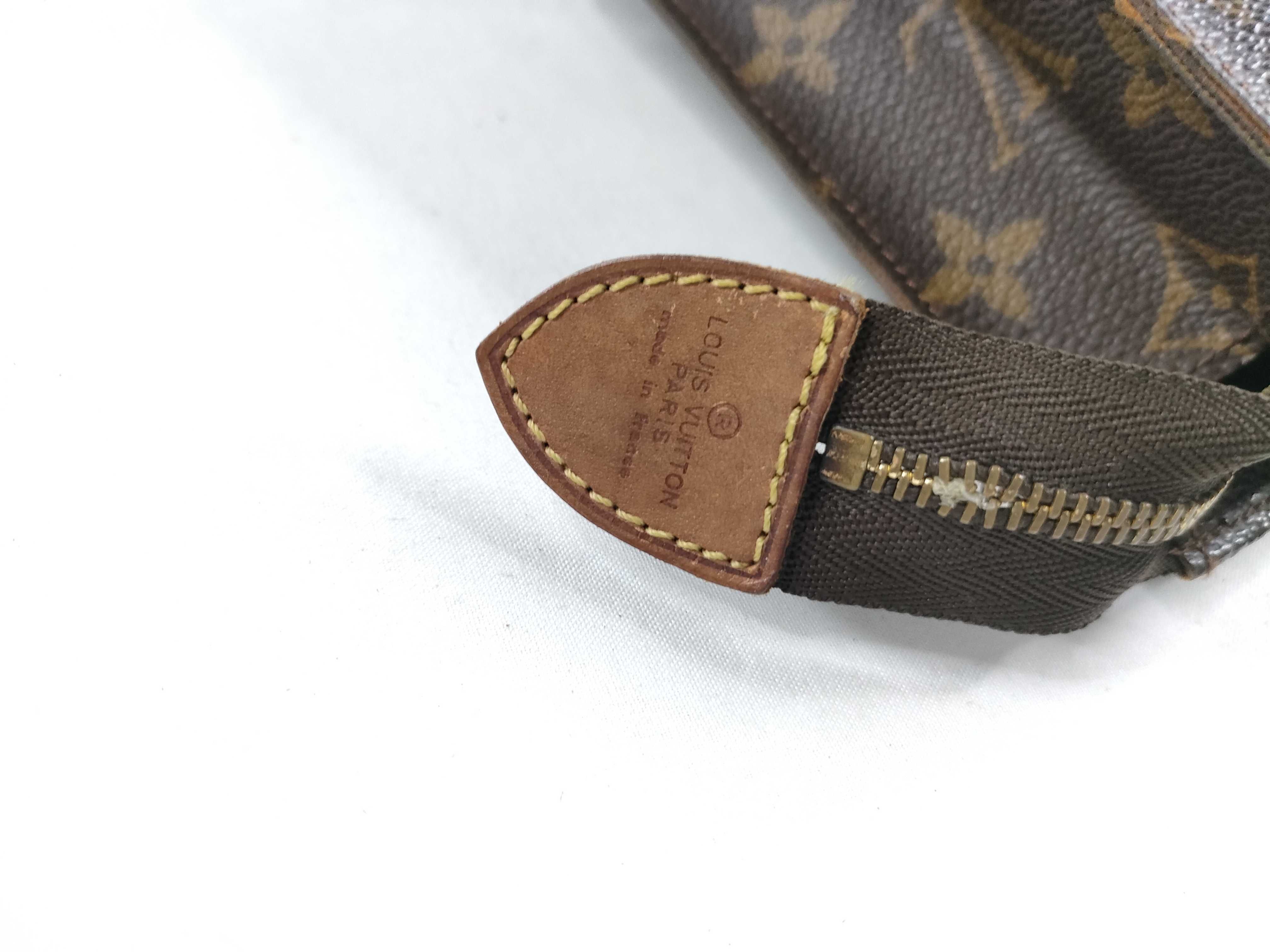 Monogram LV Pochette Toilette 25 M47542 Second Bag — view 7