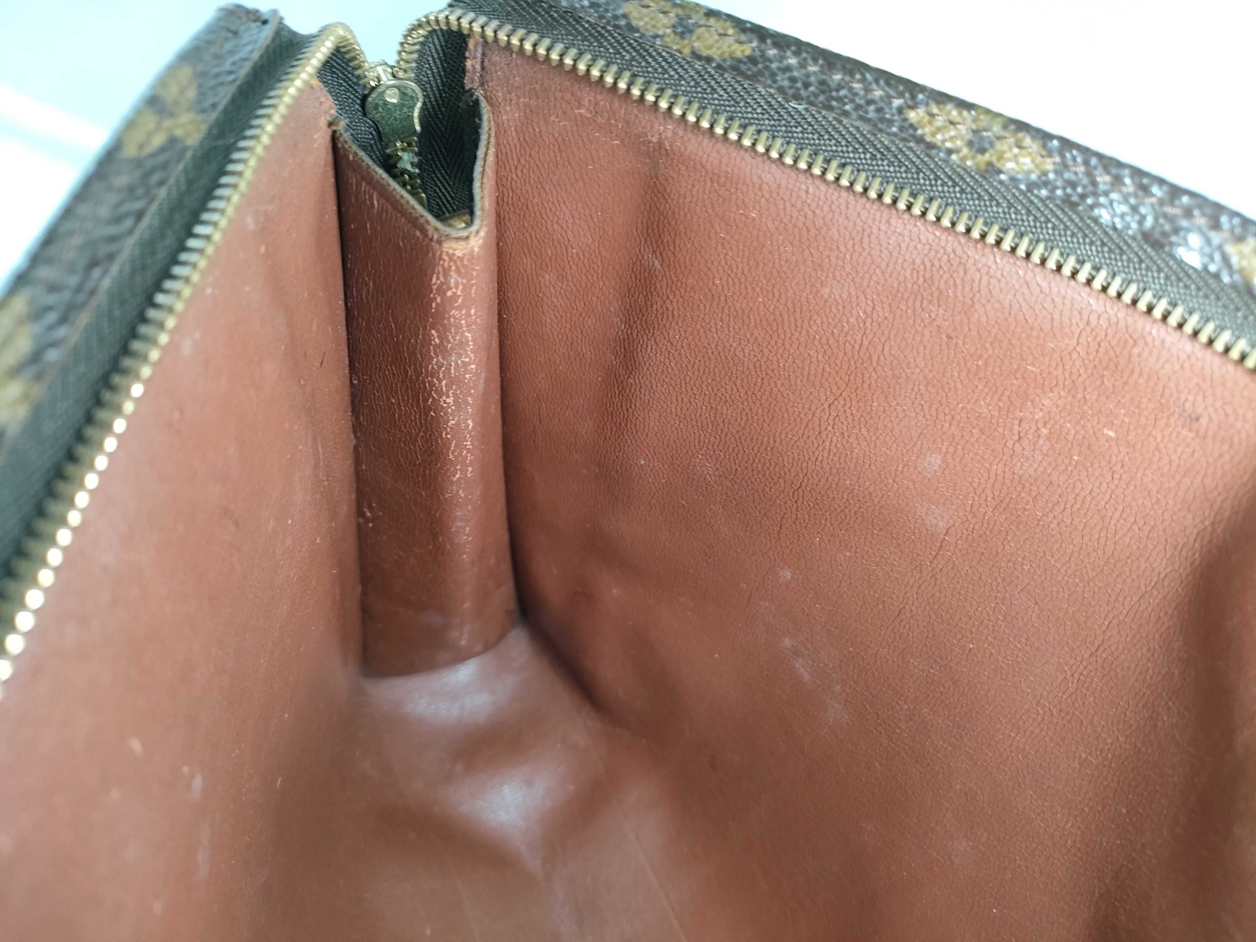 Monogram LV Pochette Toilette 25 M47542 Second Bag — view 9