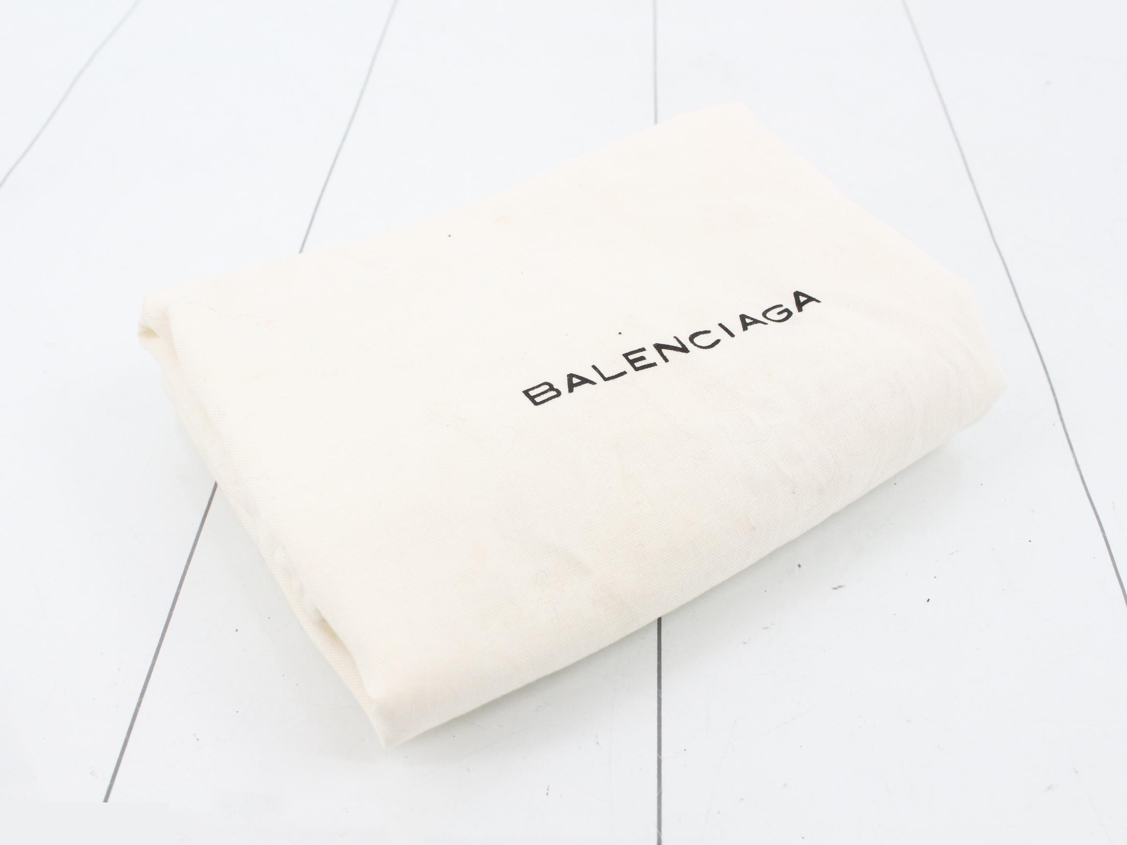 Classic handbag — view 7