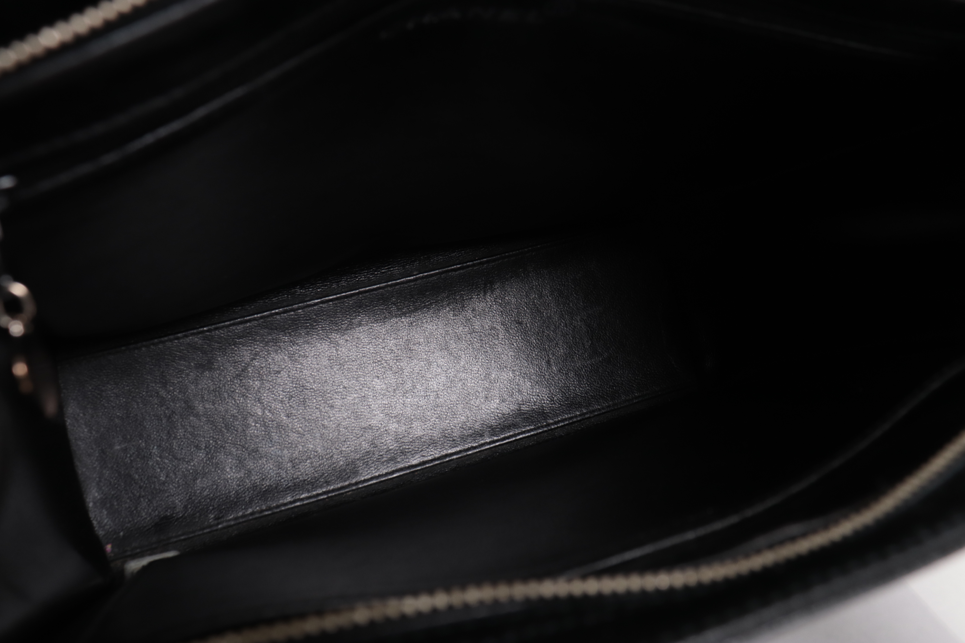 Caviar Tote Bag (Series 5) — view 9