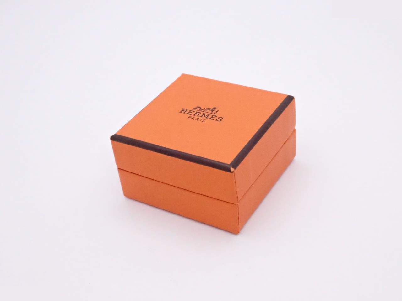 Cage ash H cube earrings — view 4