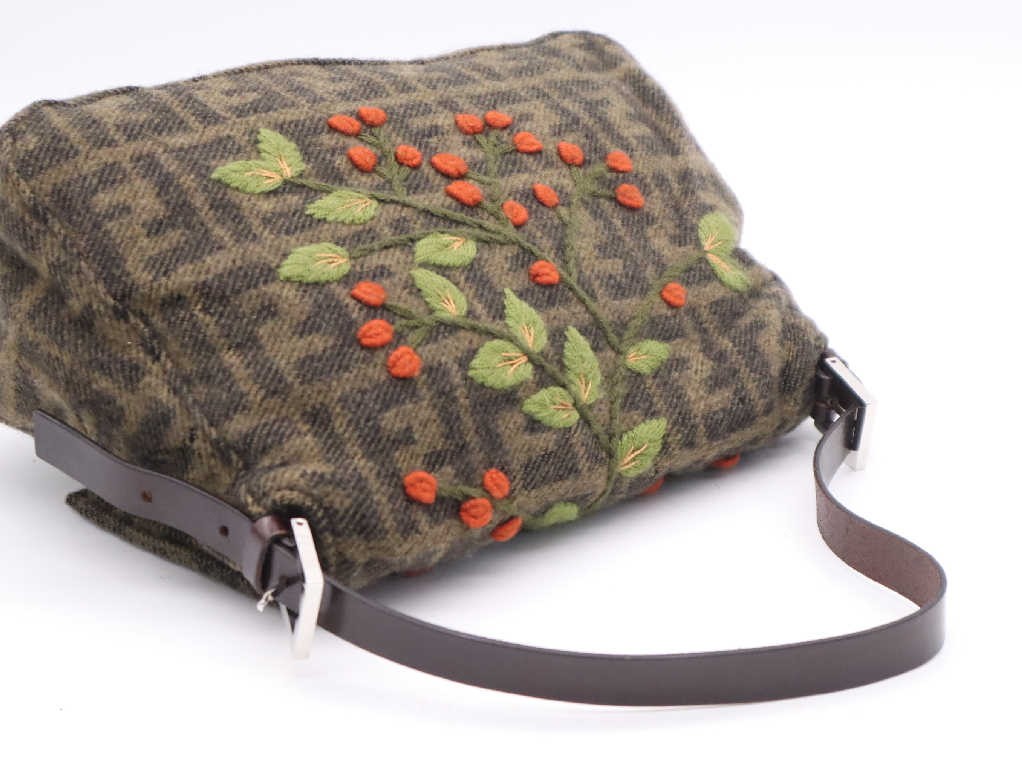 Wool Zucca Mamma Bucket Green Silver Hardware Shoulder Bag — view 6