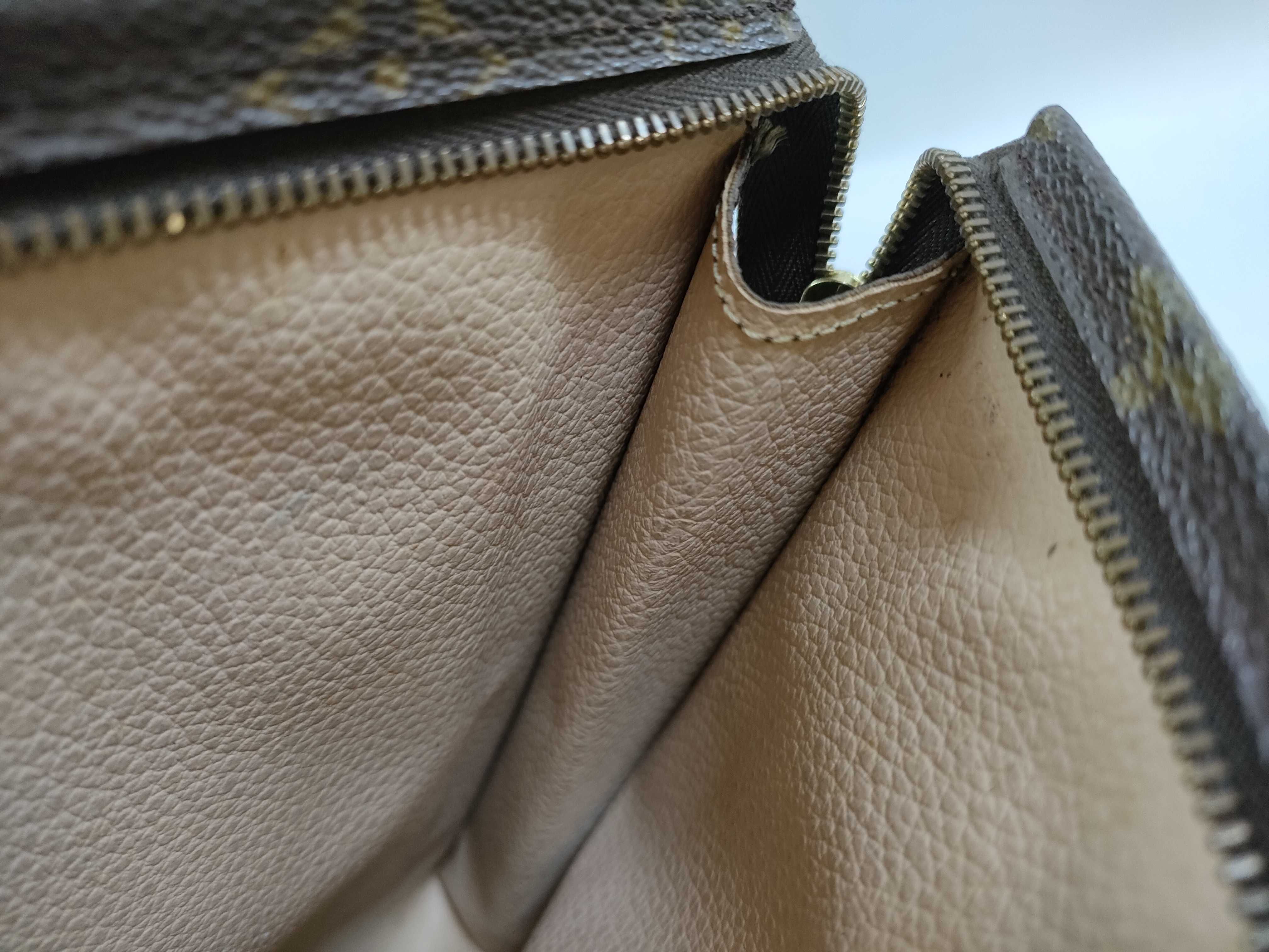 Monogram Pochette Toilette 26 M47542 Second Bag — view 9