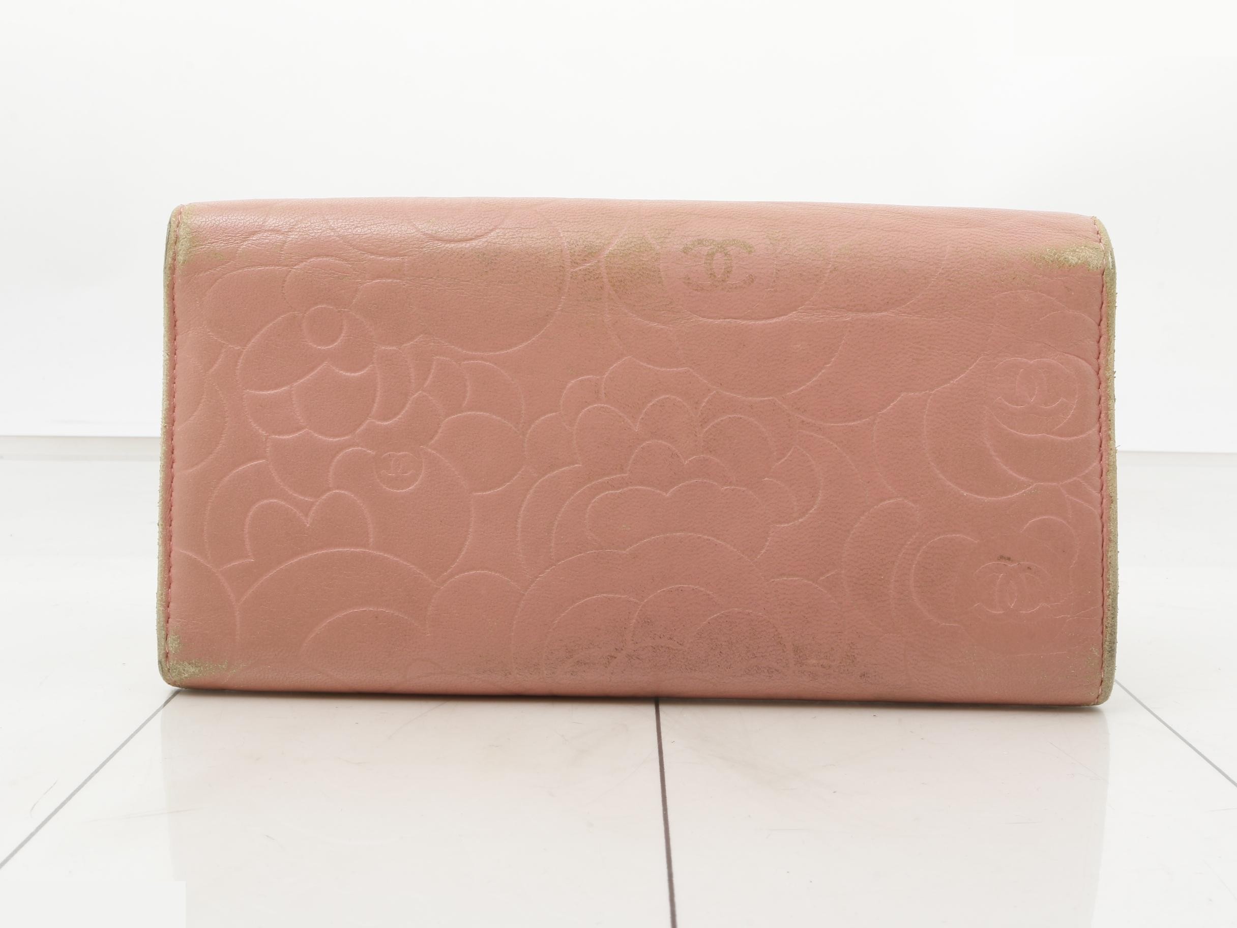 Long wallet, item number 14616029, leather, pink, camellia, lambskin. — view 2