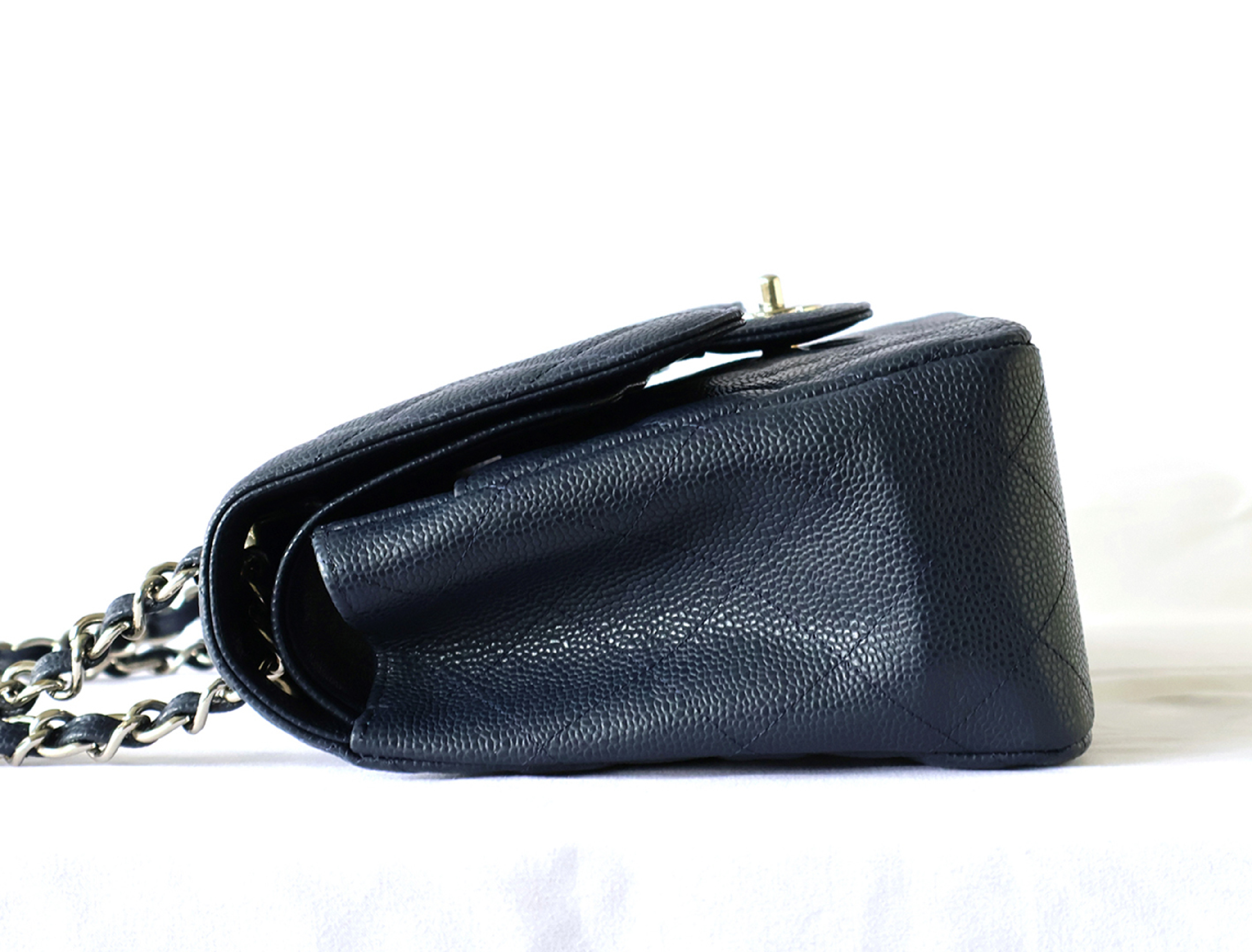 (with seal, serial number 16 series) Caviar leather large Matelassé double flap double chain shoulder bag, navy. — view 8