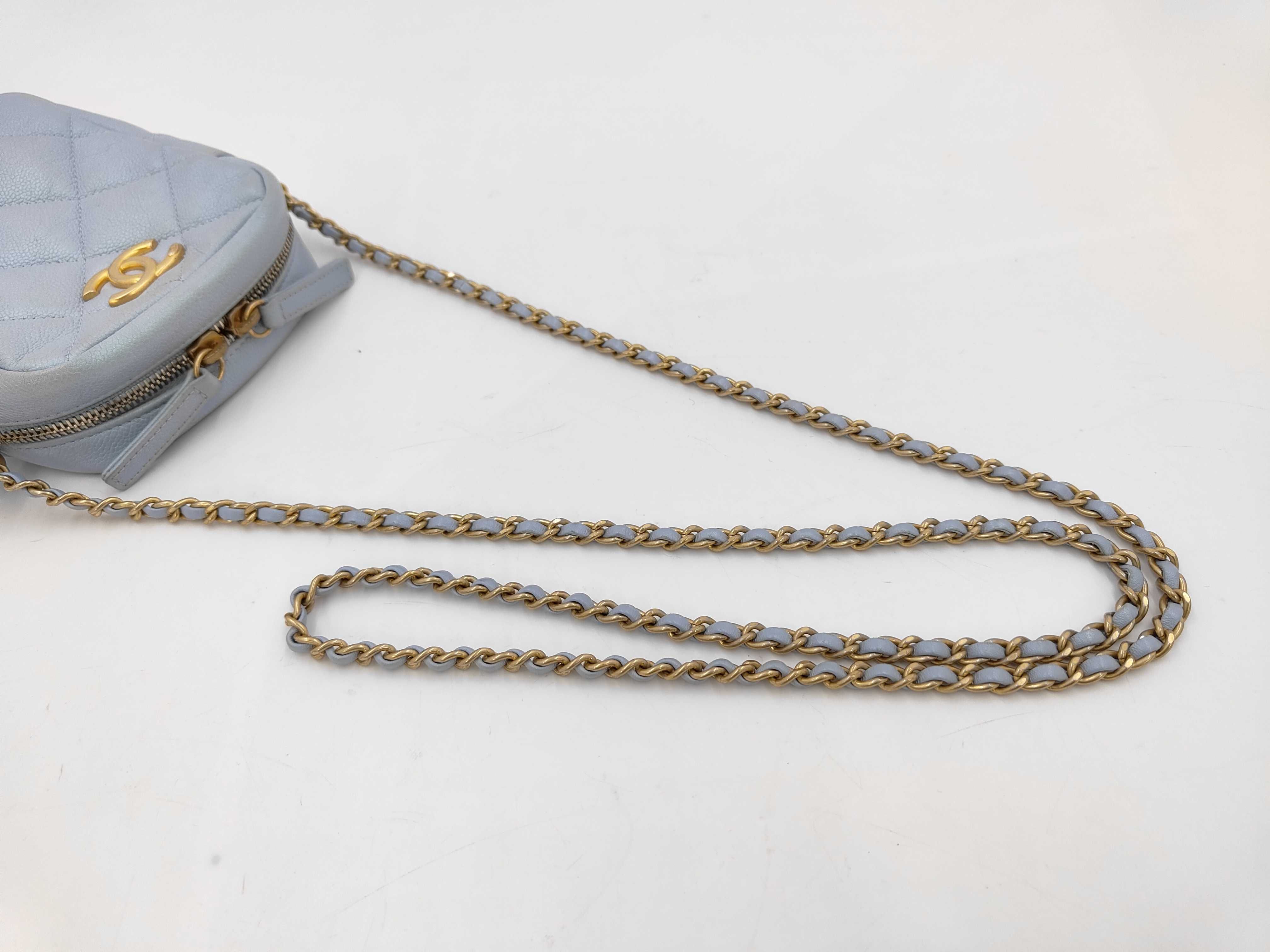 Matelasse Caviar Skin Coco Mark Chain Shoulder Bag — view 4