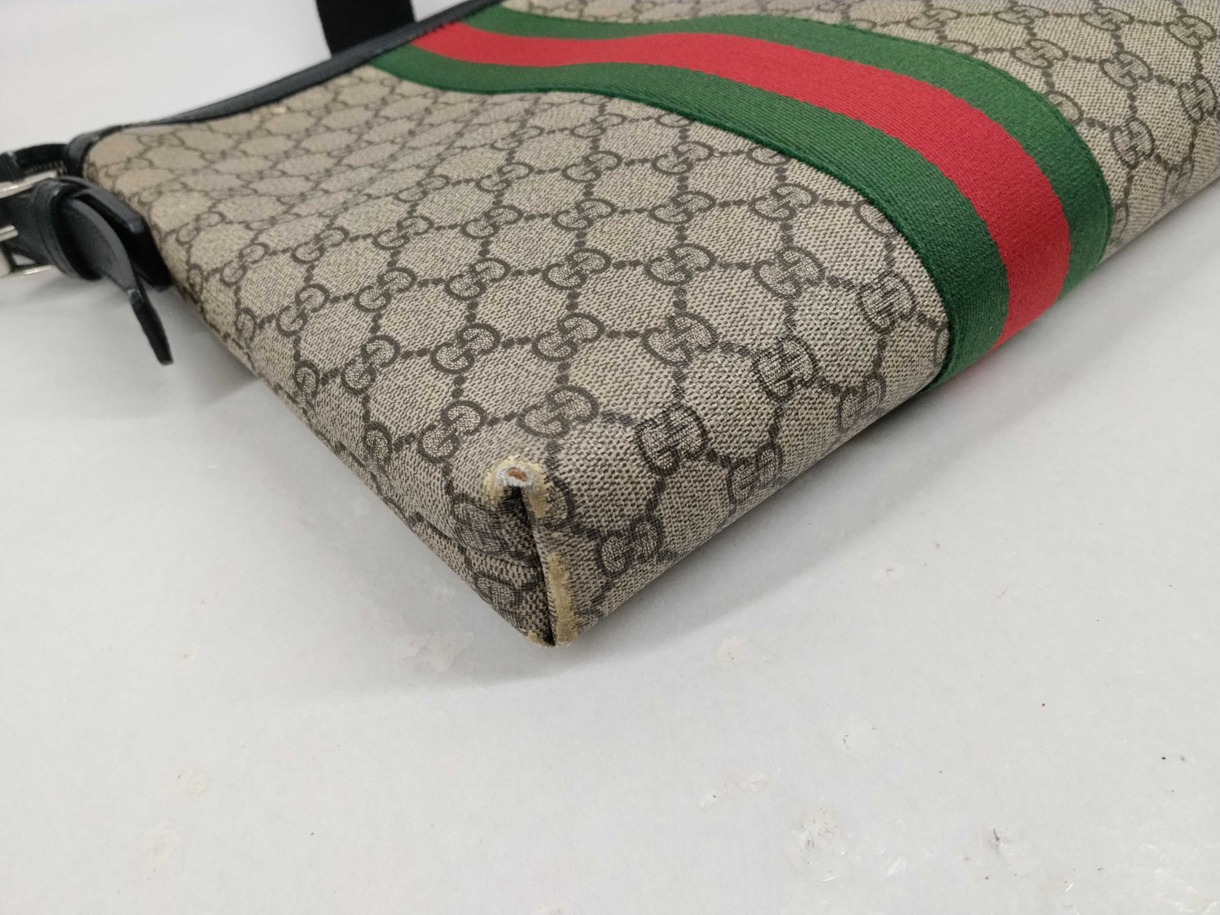 GG Supreme Sherry Line 387111 Shoulder Bag — view 4