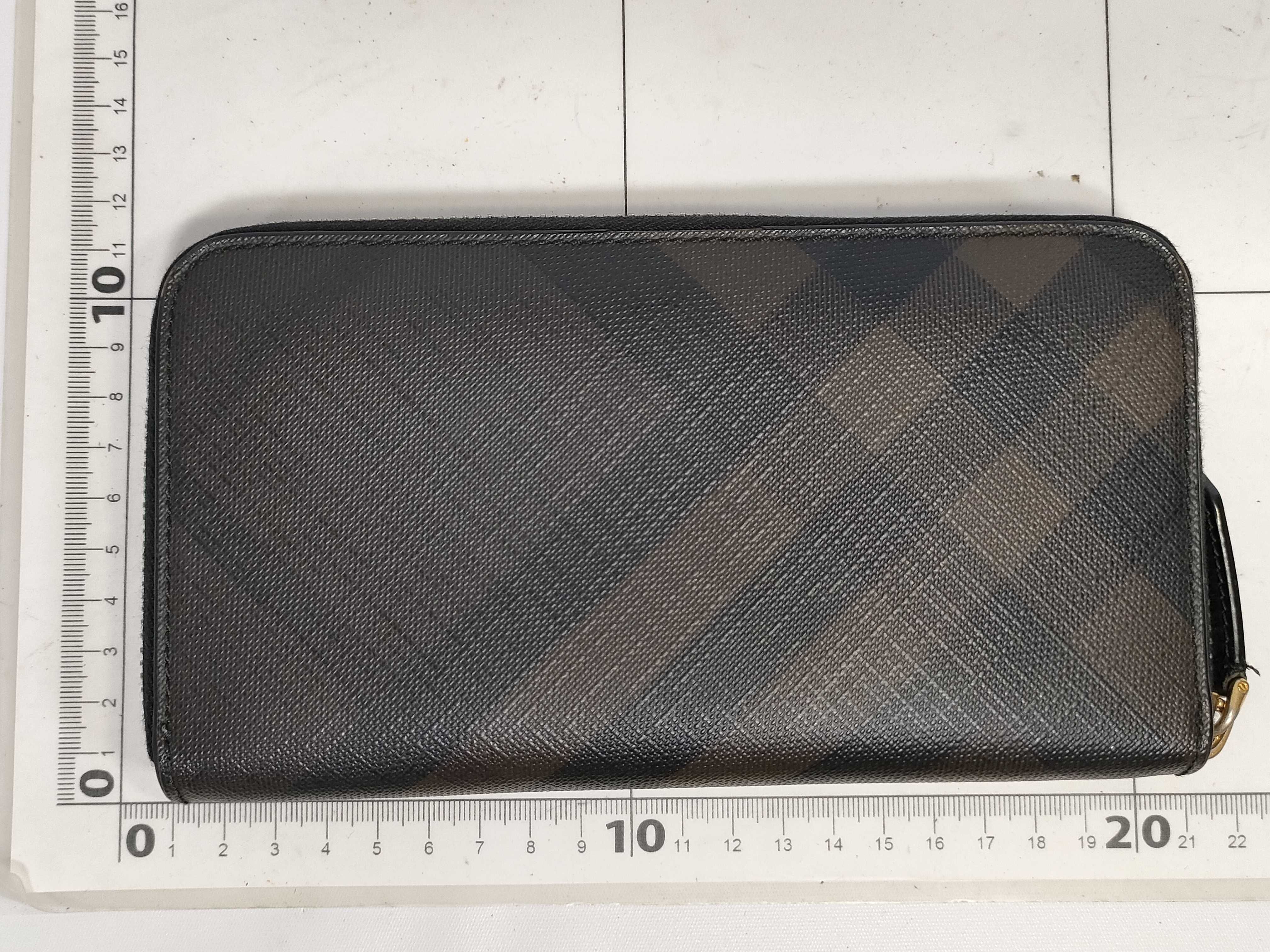Round Zip Long Wallet PVC Wallet — view 2