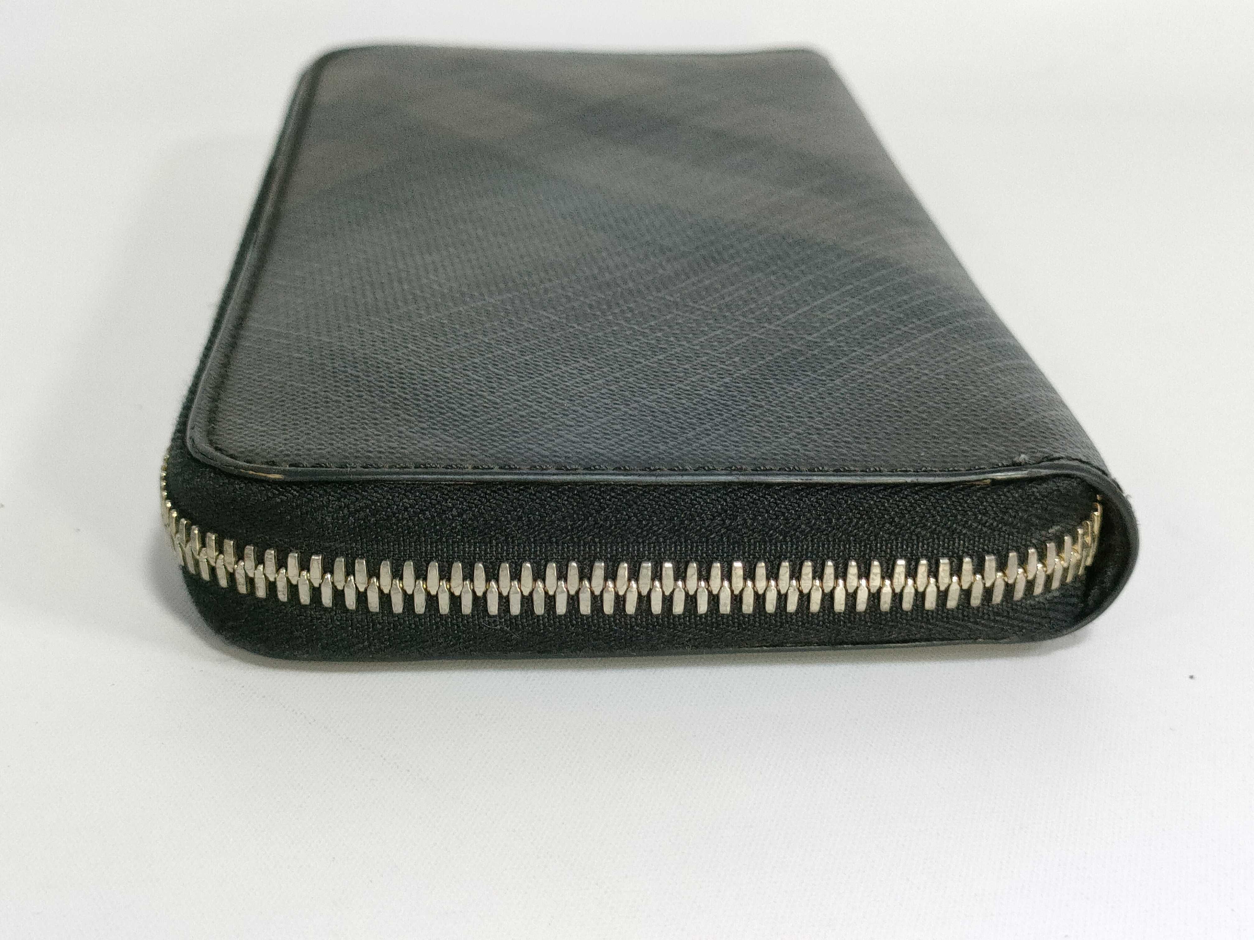 Round Zip Long Wallet PVC Wallet — view 3