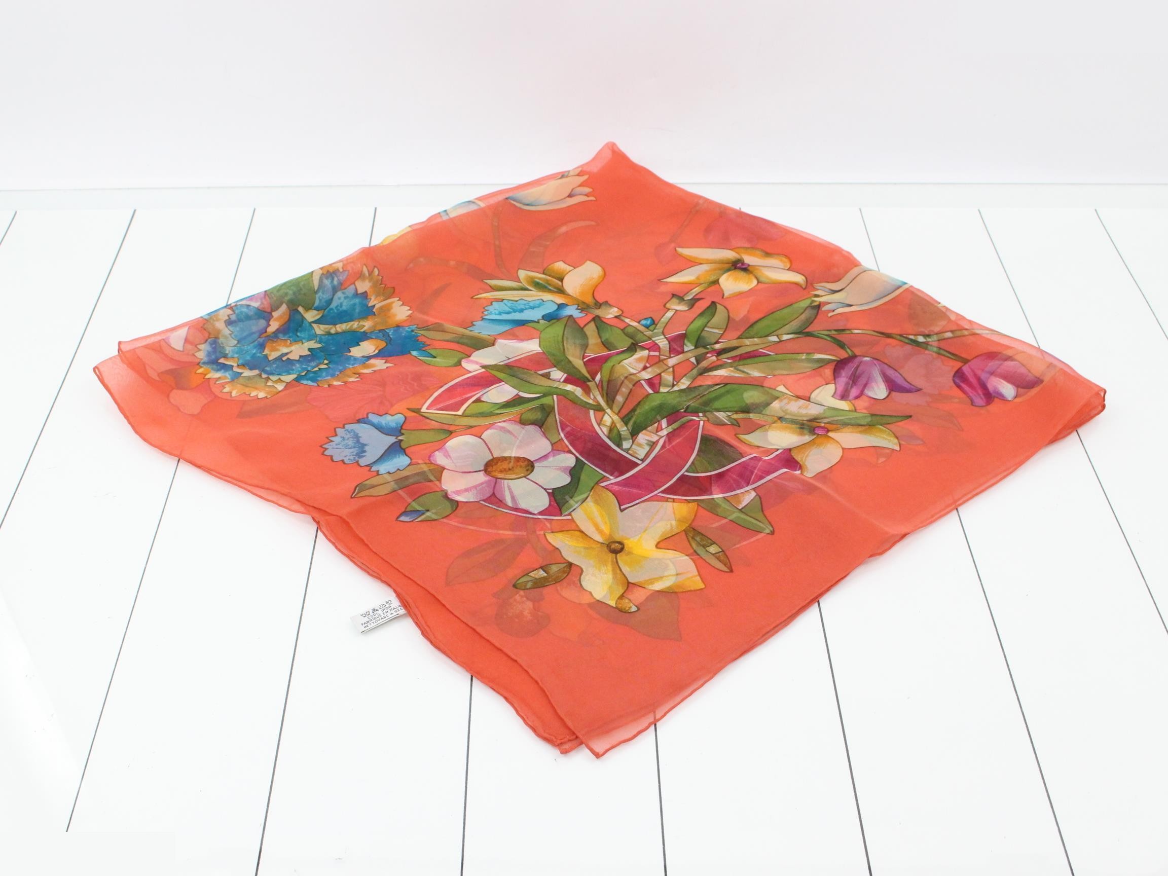 Other lines: Small items, accessories, scarves — view 2