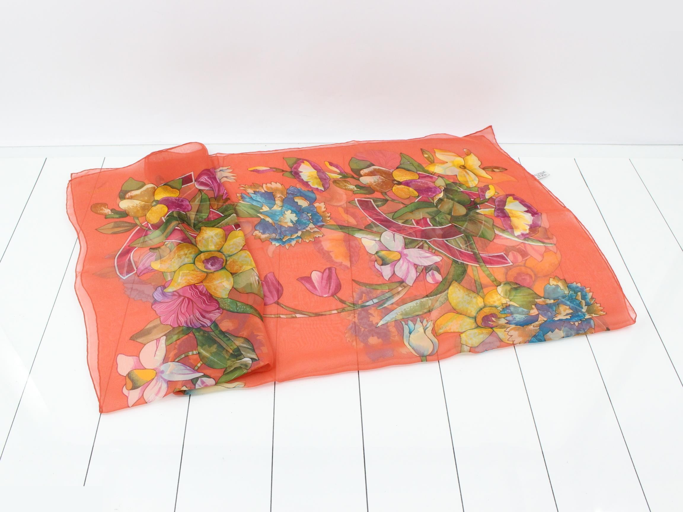 Other lines: Small items, accessories, scarves — view 3