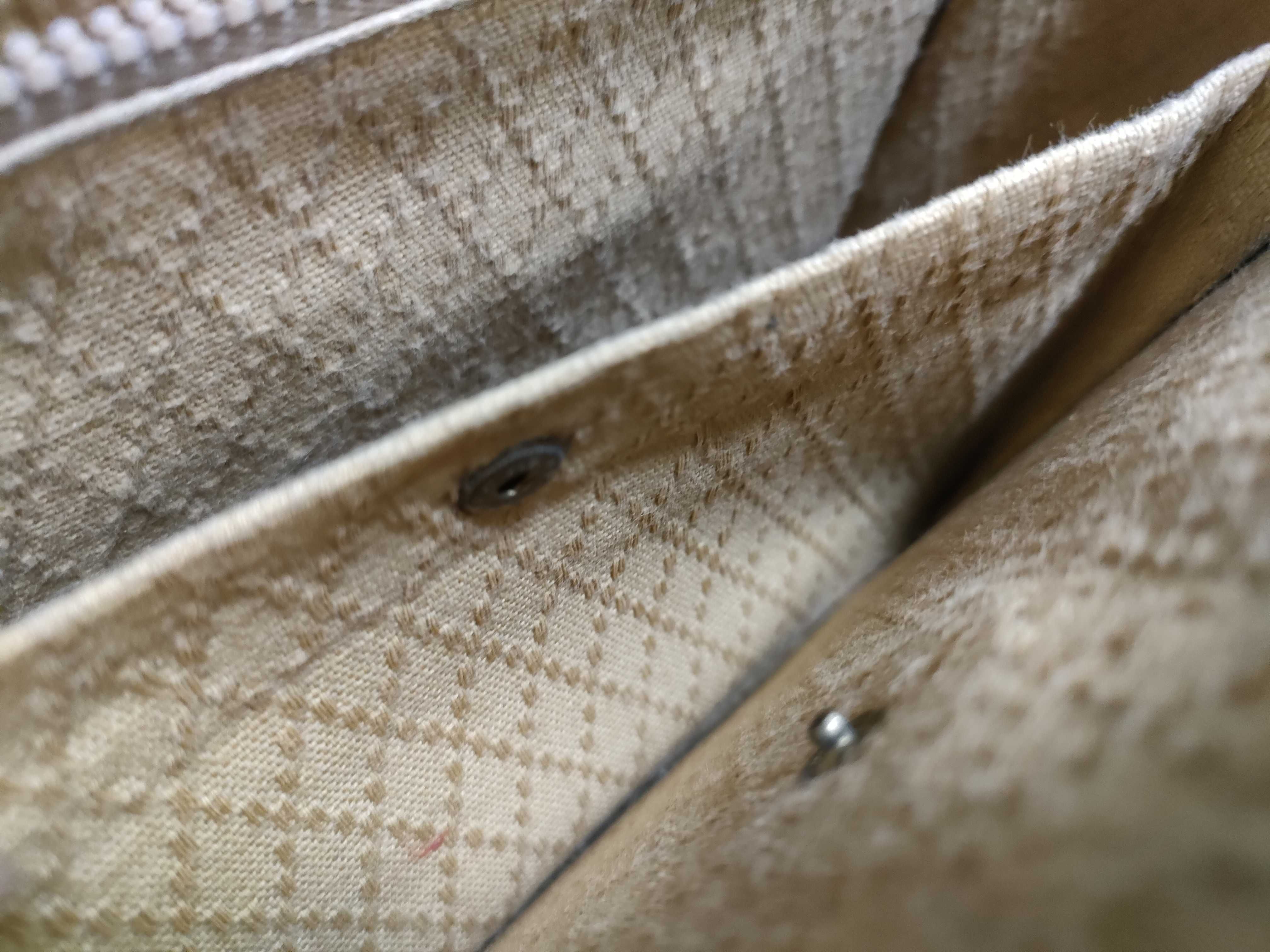 GG Canvas Shoulder Bag — view 11