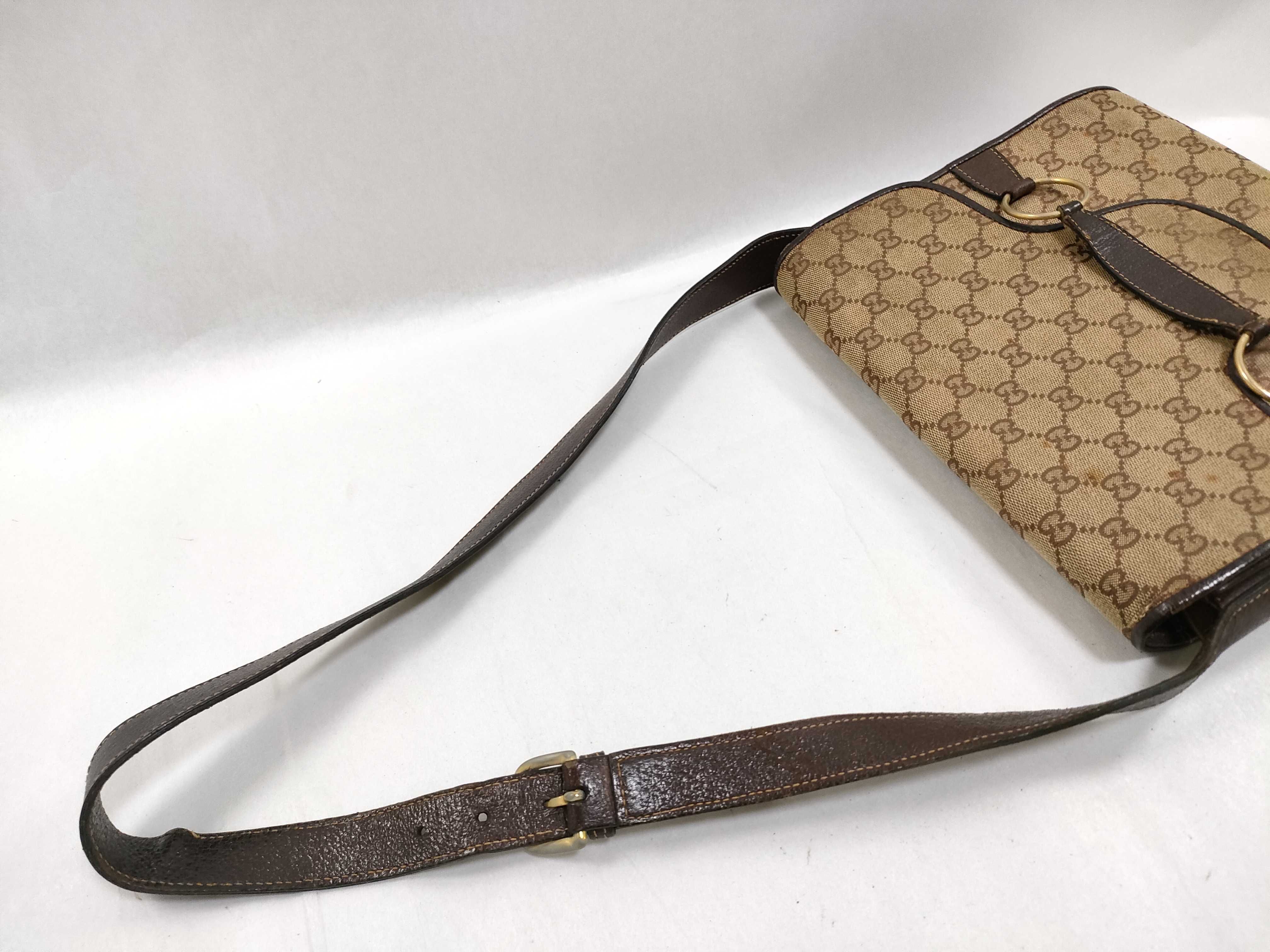 GG Canvas Shoulder Bag — view 3