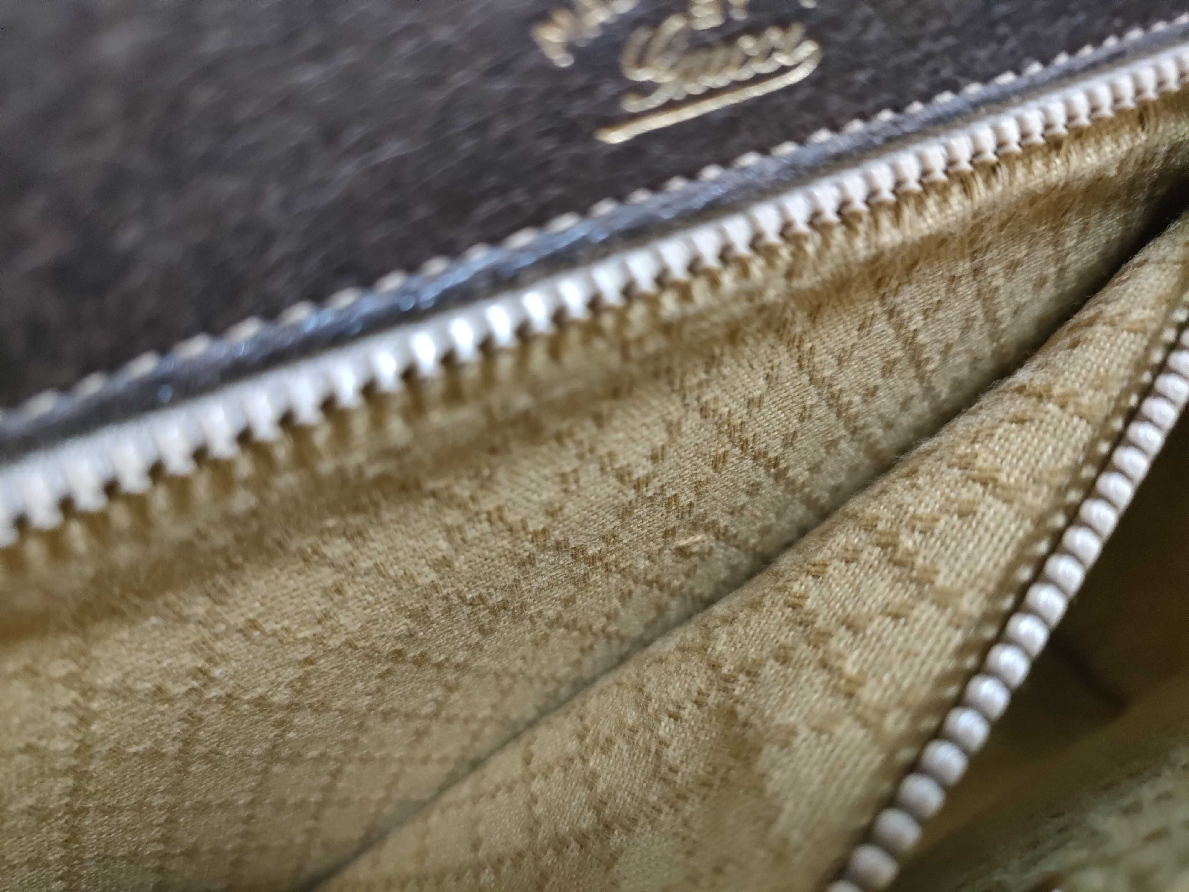 GG Canvas Shoulder Bag — view 10