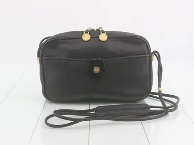 leather shoulder bag