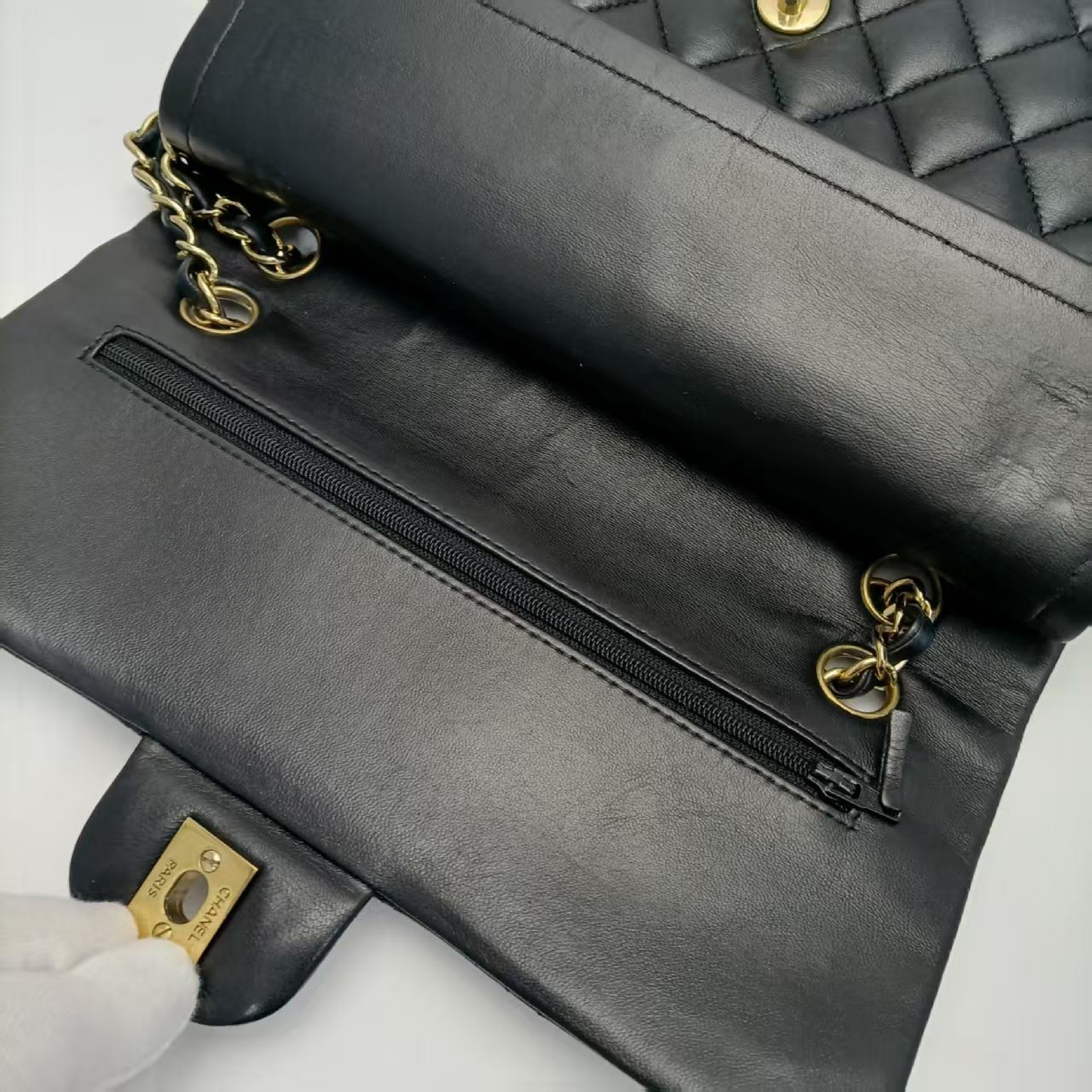 Classic Flap Lambskin Shoulder Bag Serial Number 12 Shoulder Bag — view 9