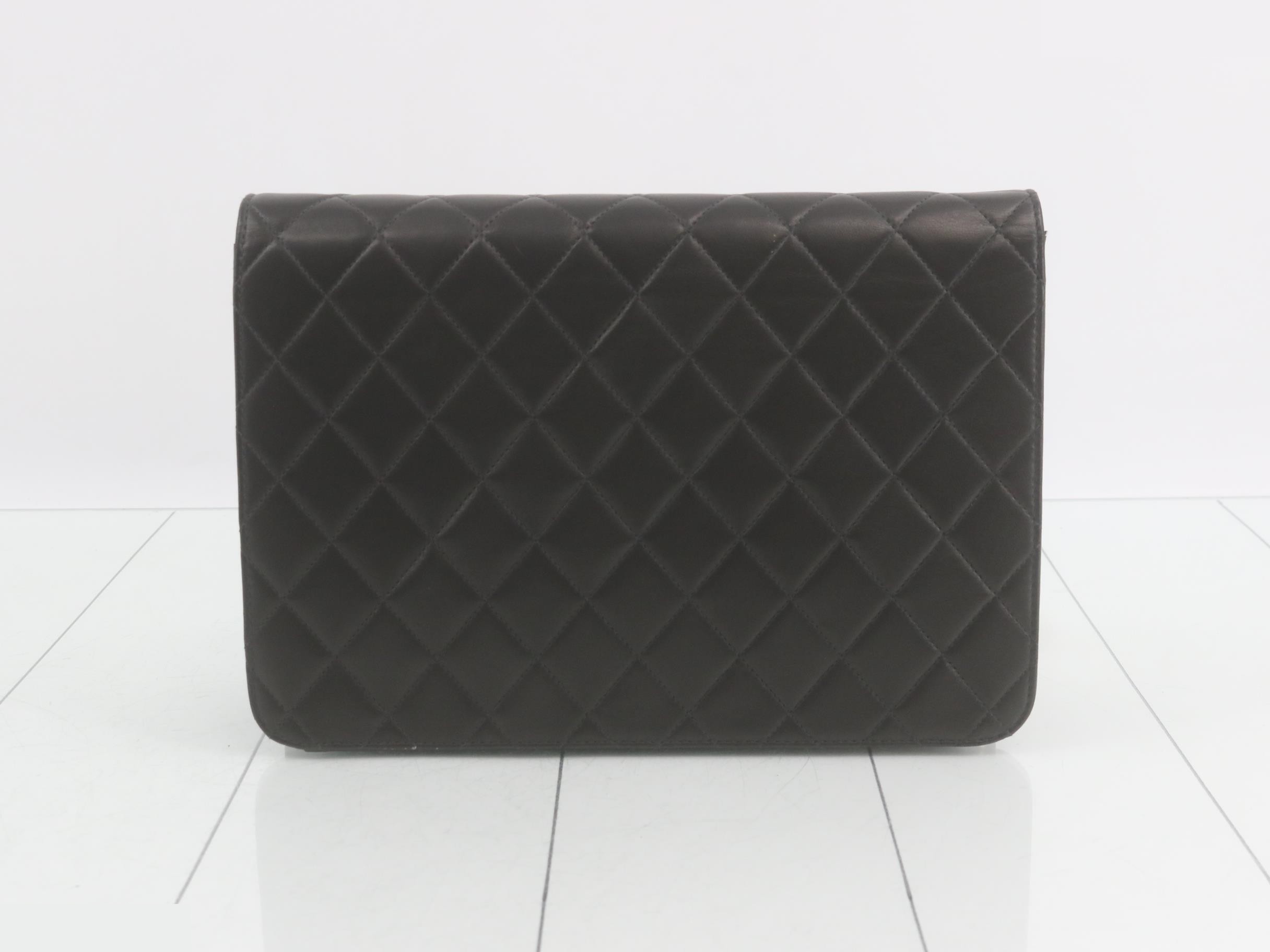 Chain shoulder bag, turn-lock, item number 7. — view 2