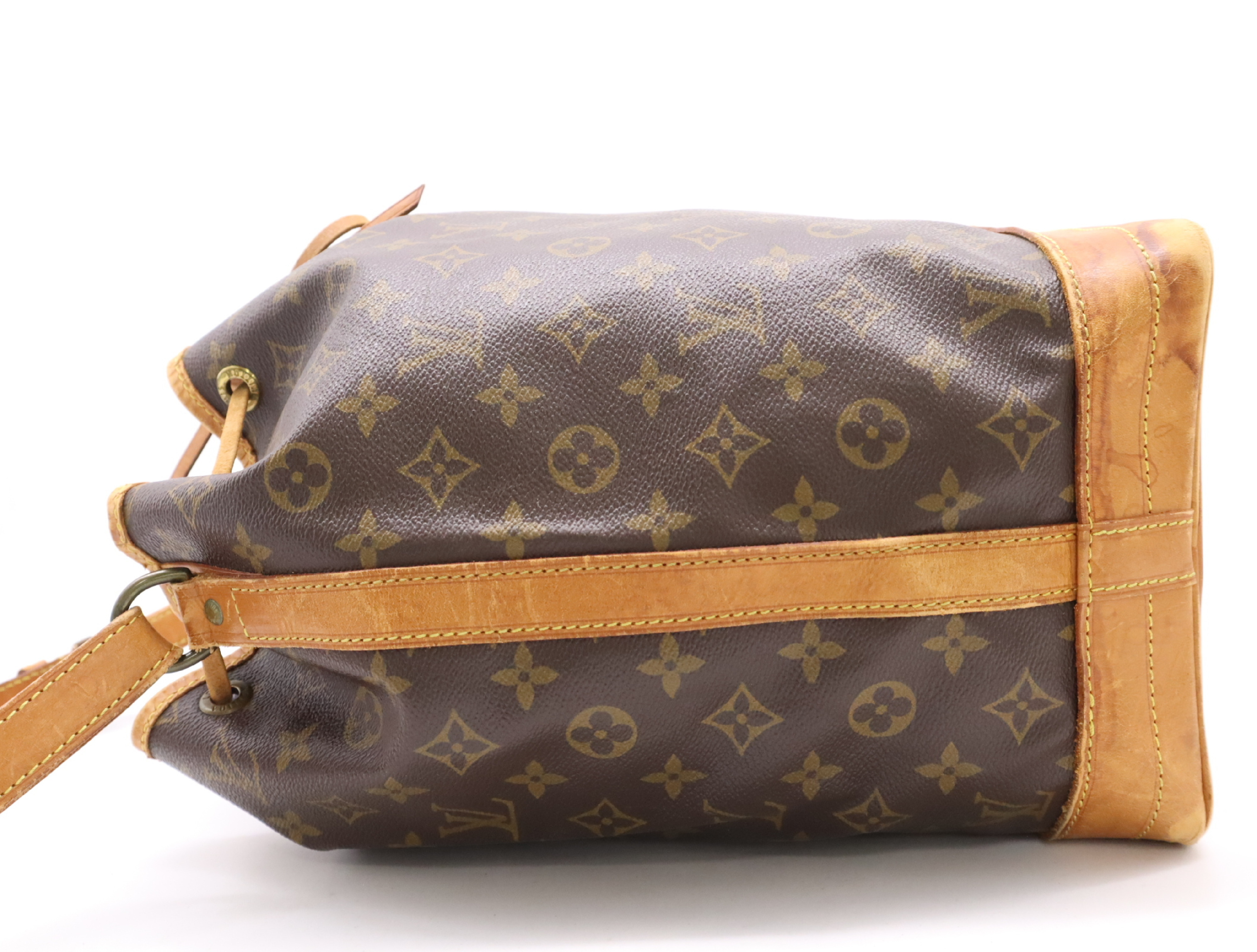 M42224 Monogram Noe Shoulder Bag — view 3