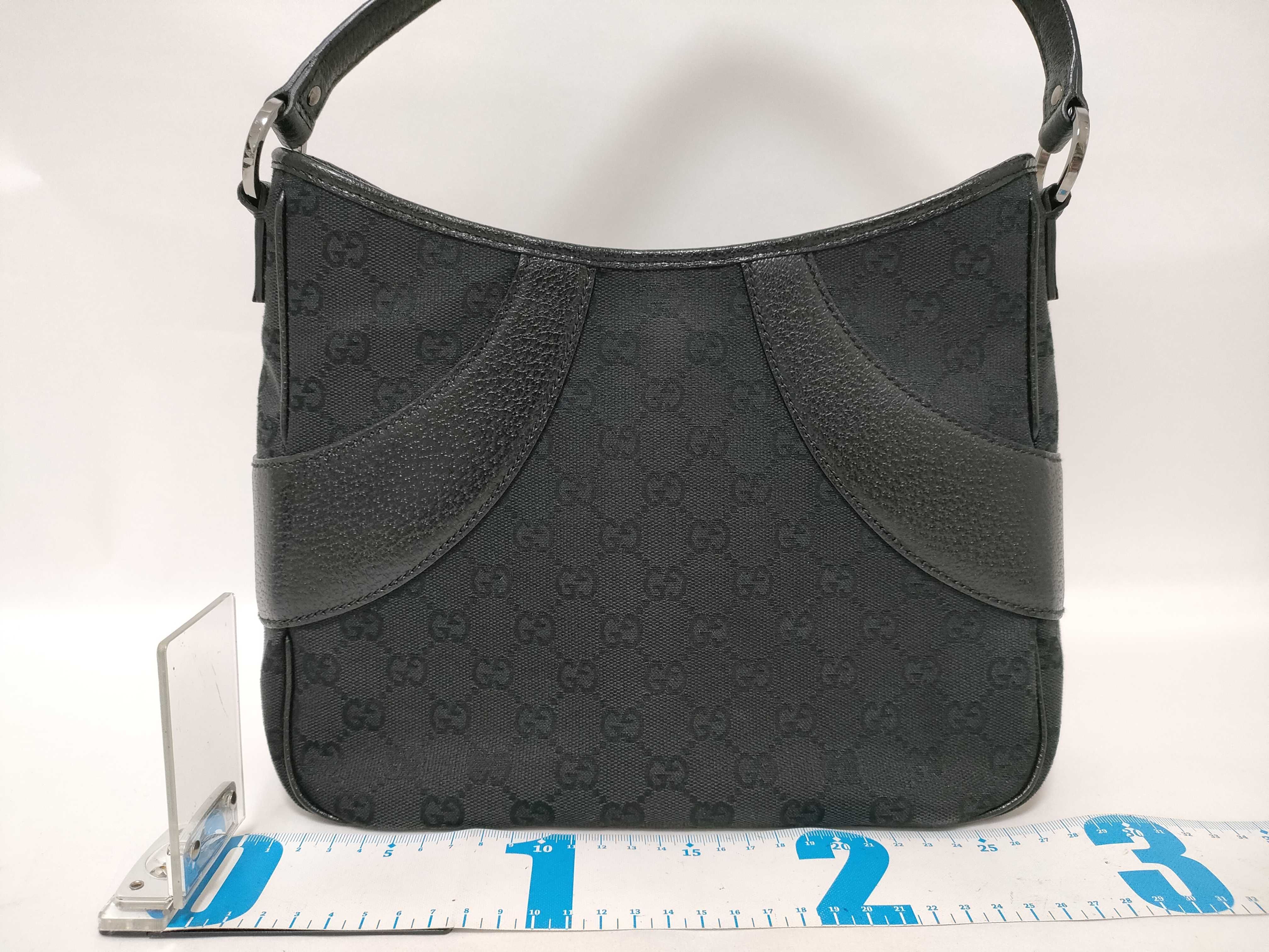 GG Canvas Gucci GG Canvas Handbag Black Handbag — view 2