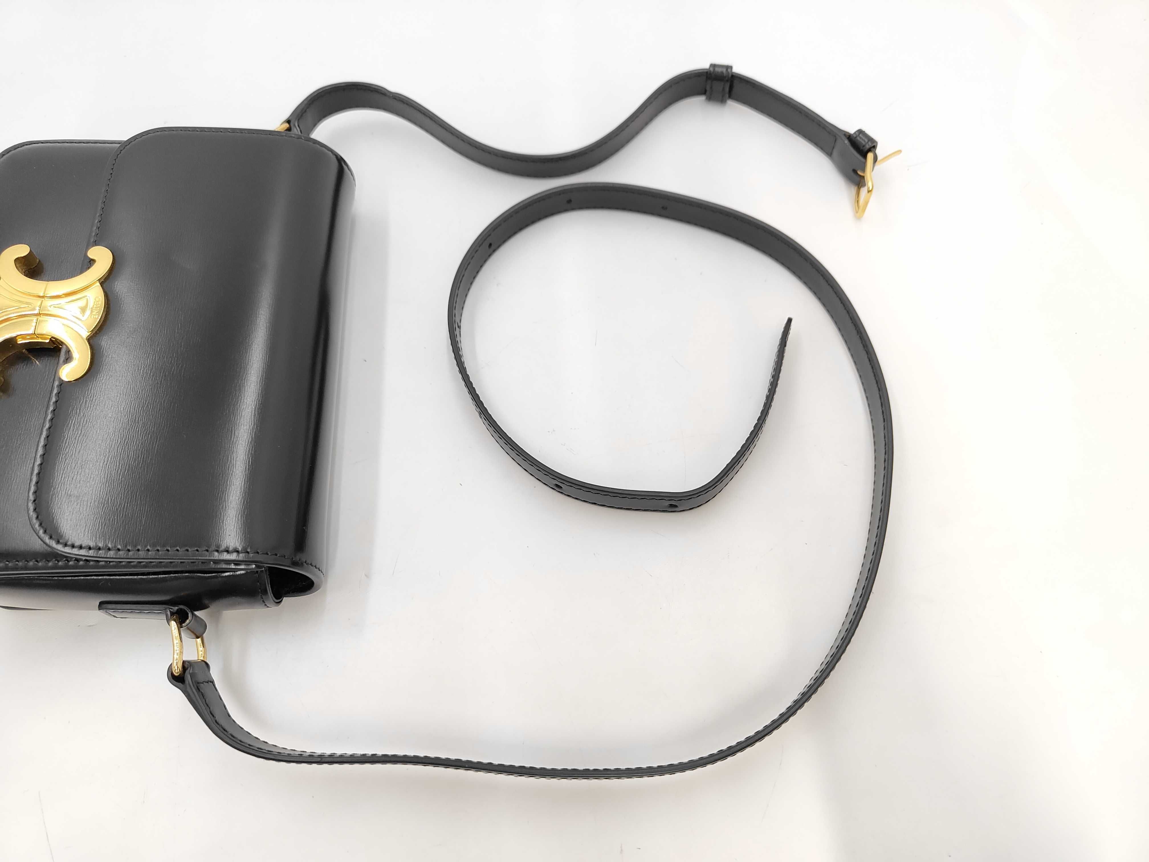 Triomphe Teen Leather Shoulder Bag Black Shoulder Bag — view 5