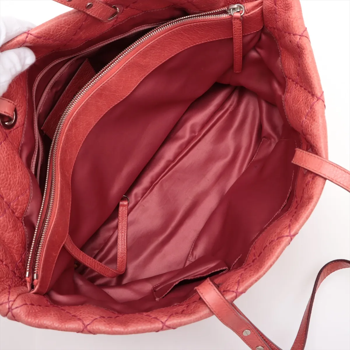 on the road vintage calf tote bag red silver hardware 13340901 13th series — view 7