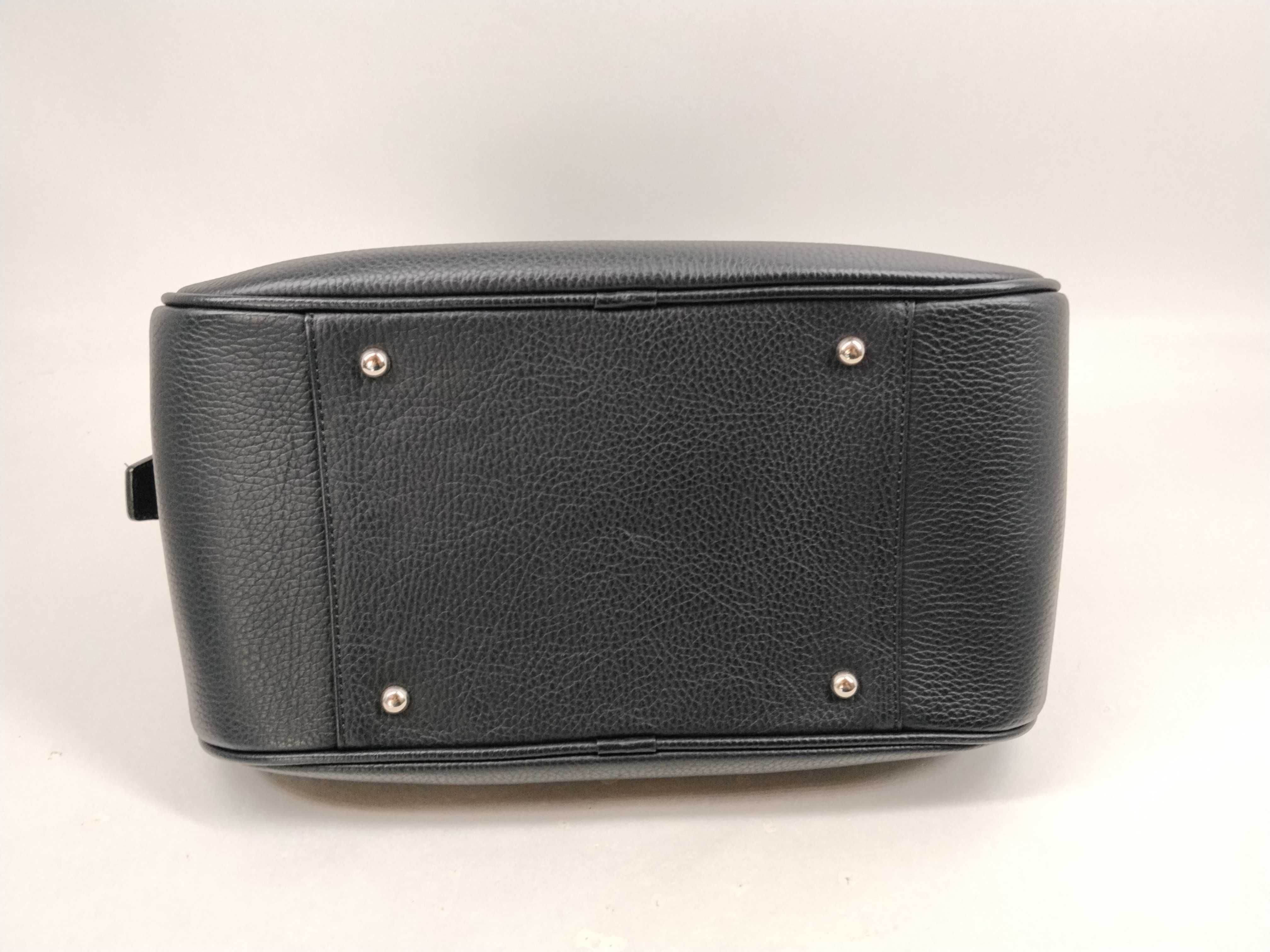 Checked Interior Noir Handbag — view 9