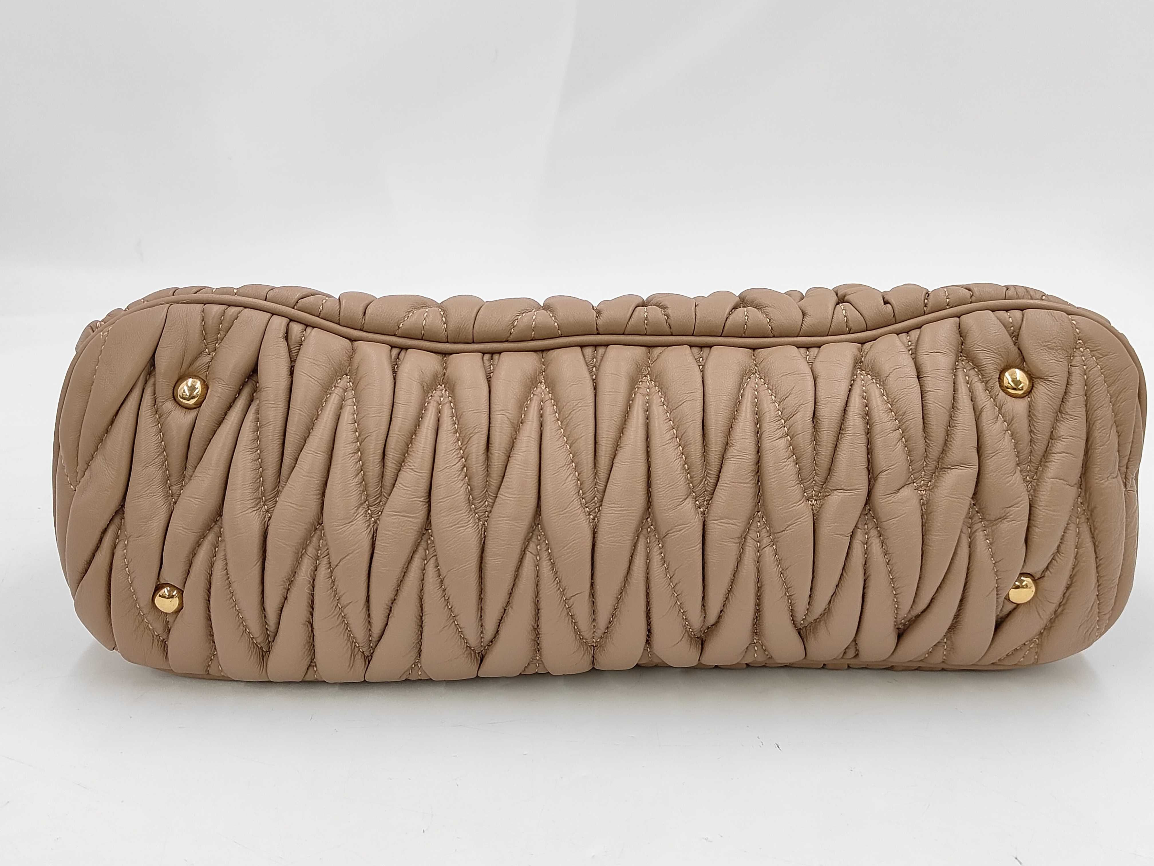 handbag — view 3