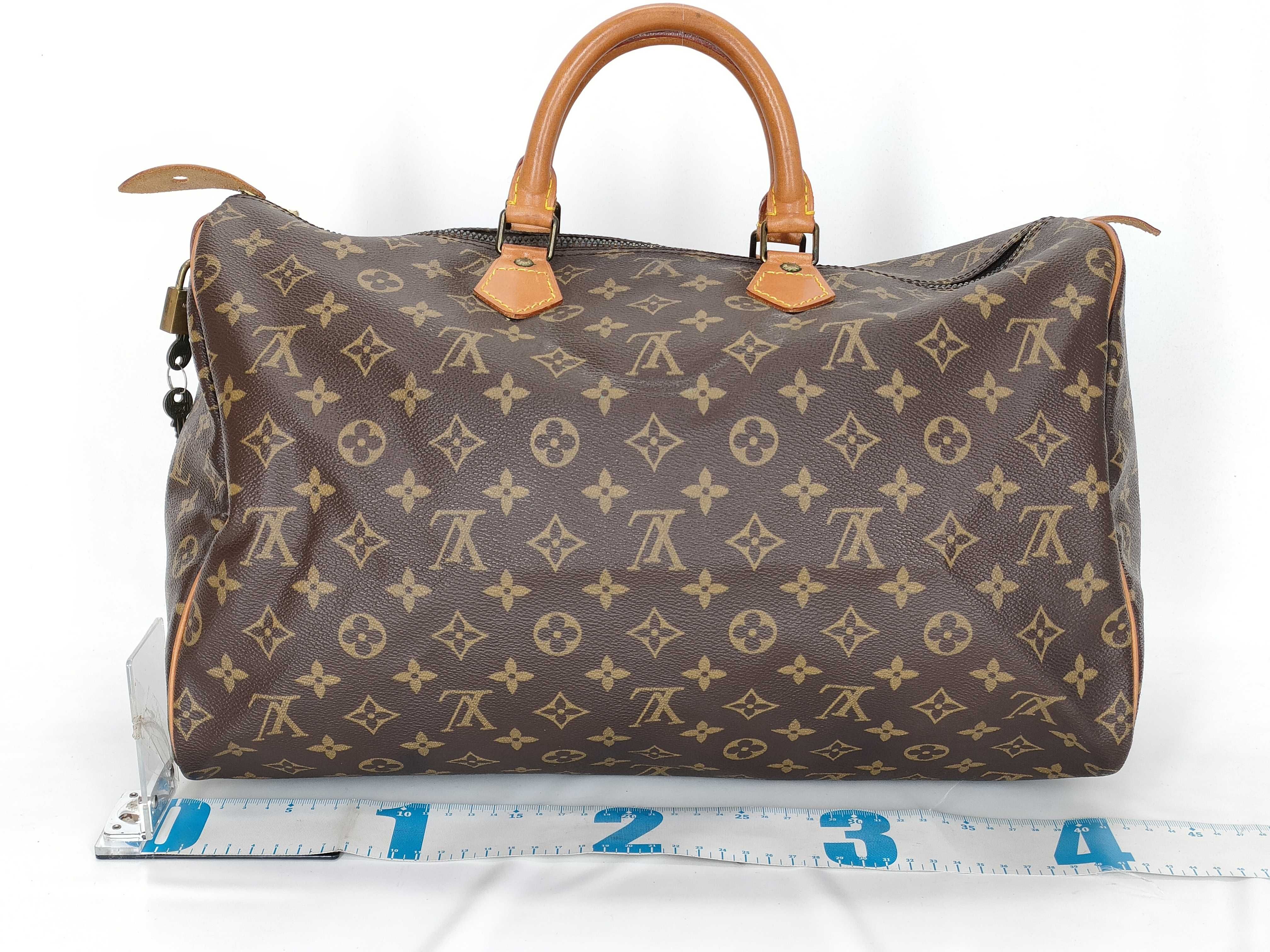Monogram Louis Vuitton Speedy 40 Handbag — view 2