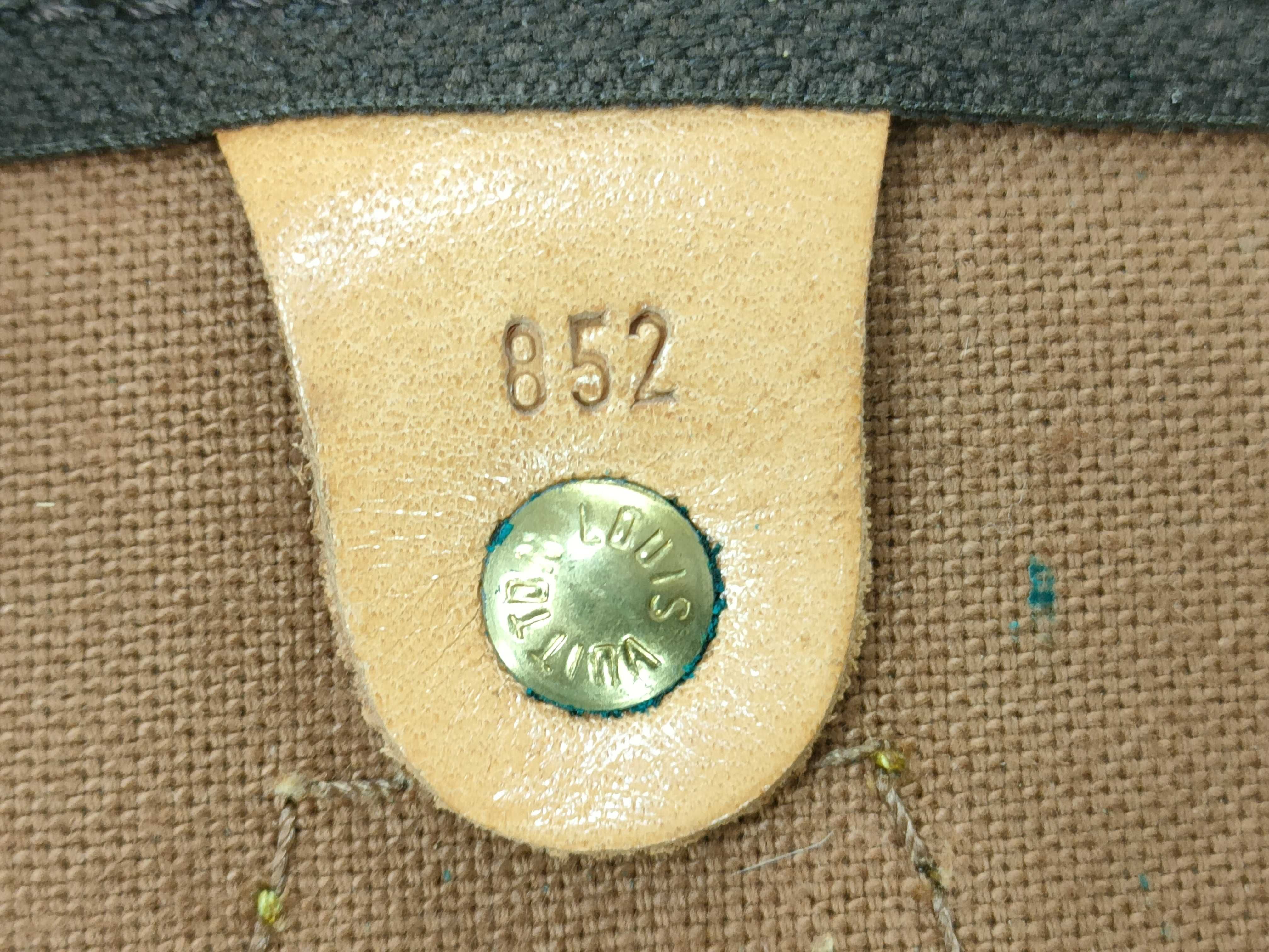 Monogram Louis Vuitton Speedy 40 Handbag — view 13