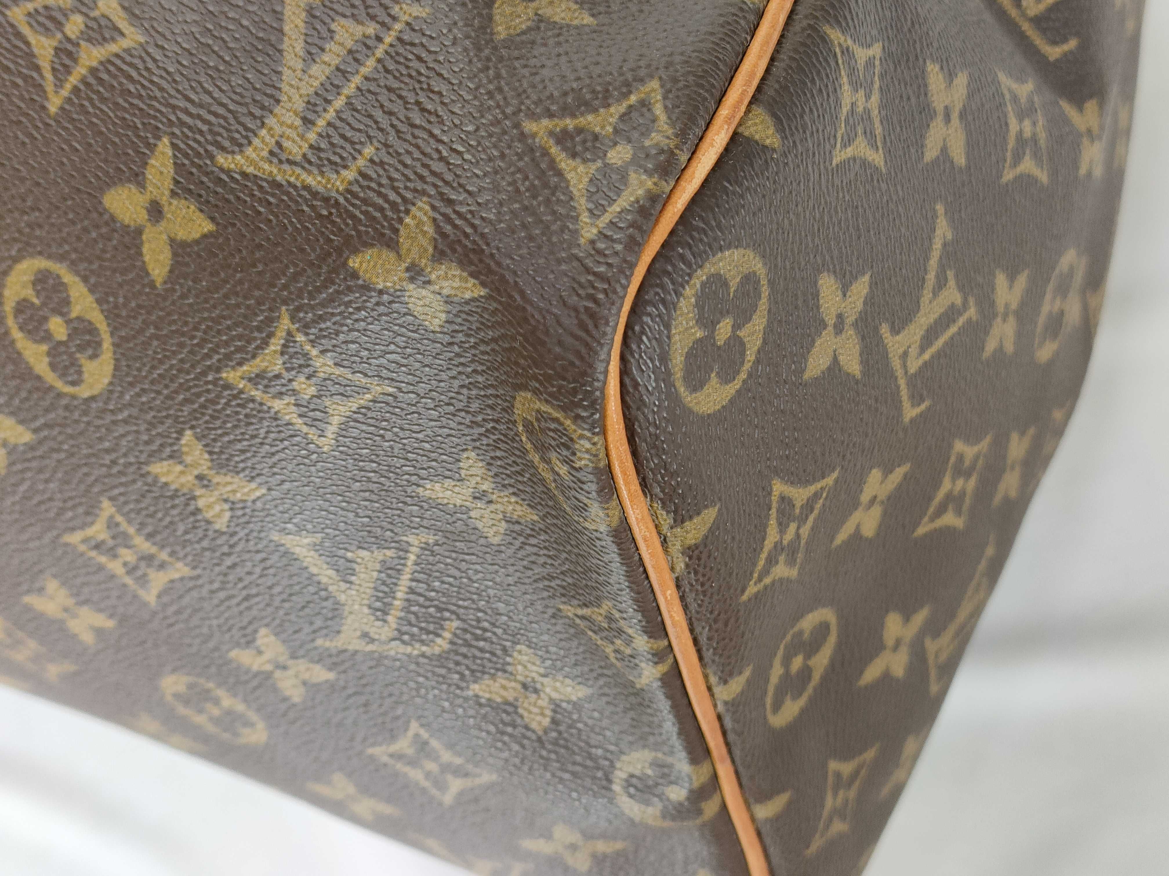 Monogram Louis Vuitton Speedy 40 Handbag — view 7