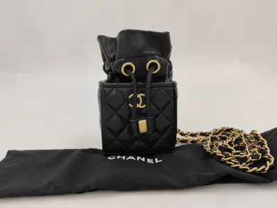 Chain Shoulder Bag