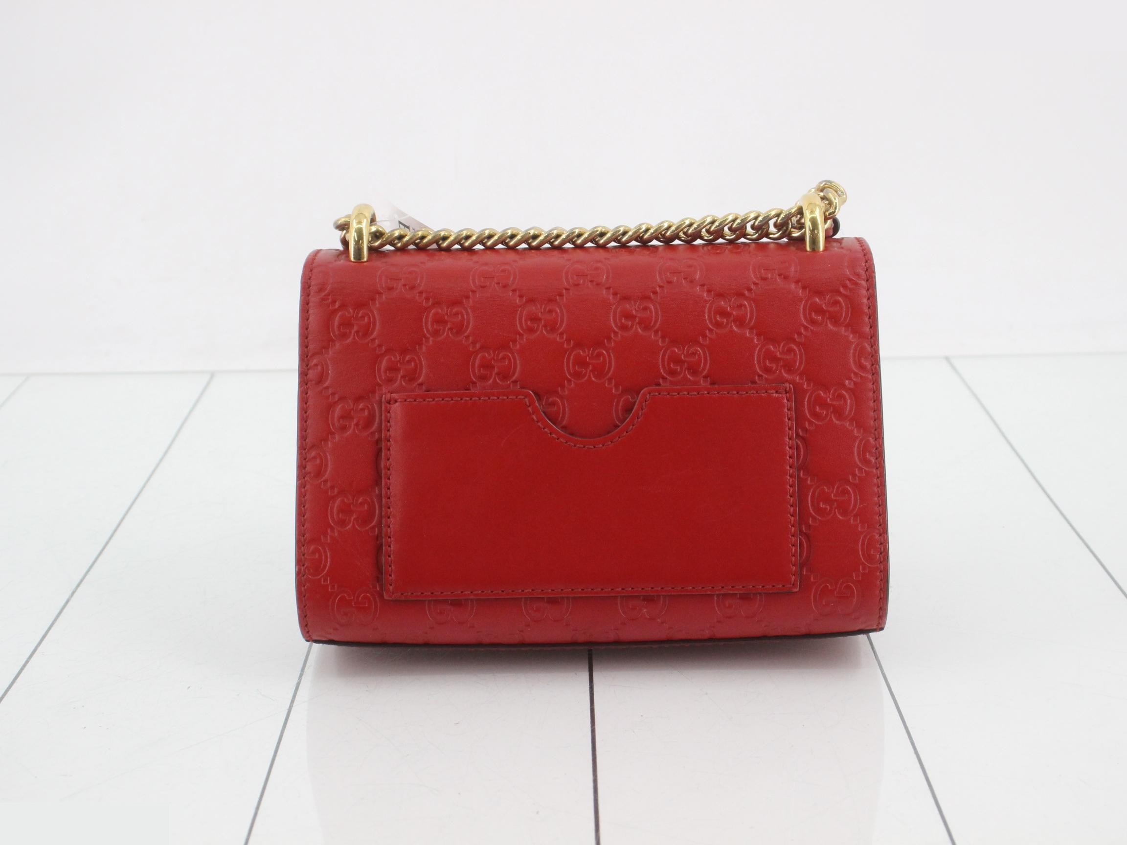 Padlock Chain — view 2